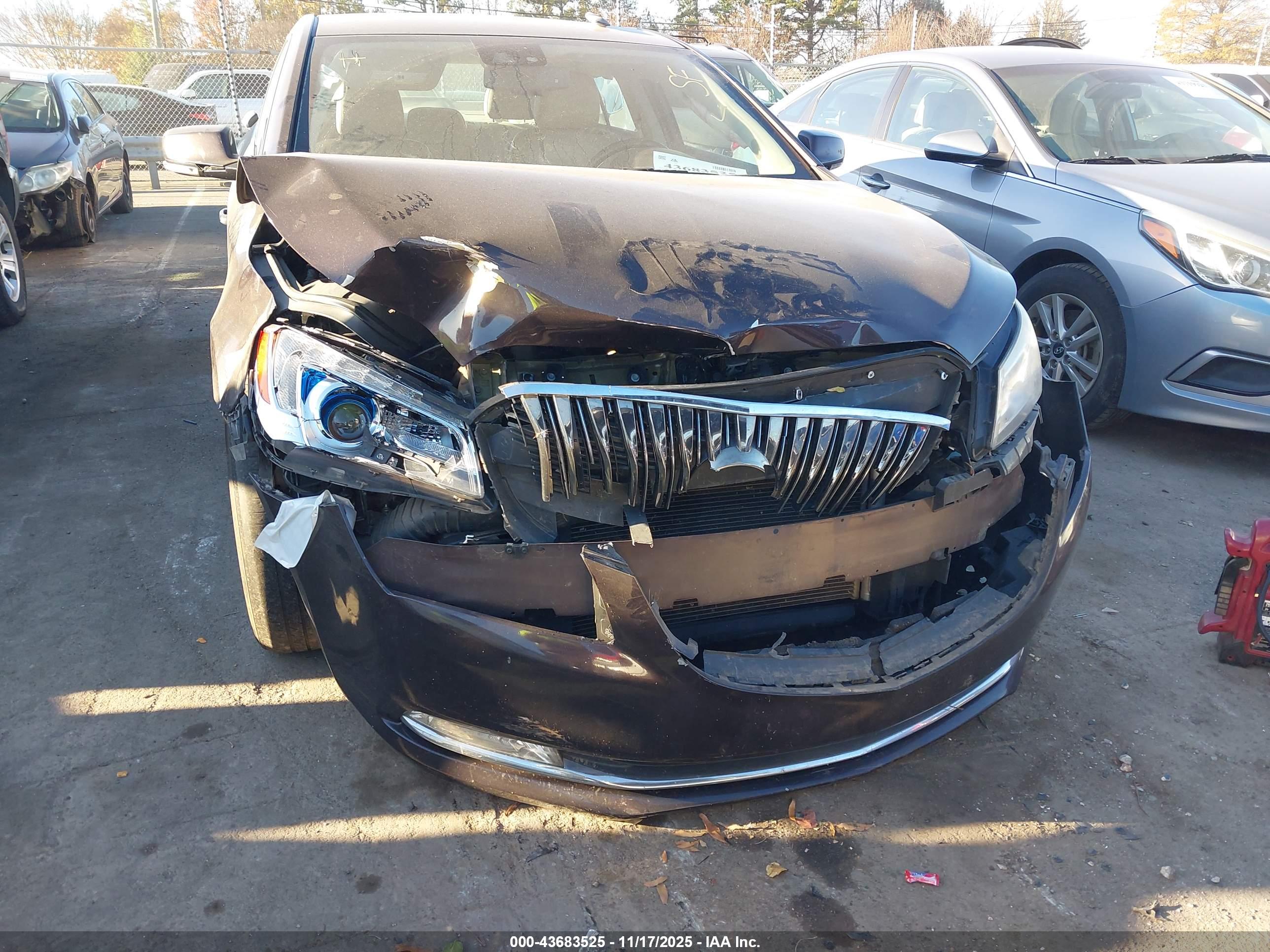 BUICK LACROSSE image 6