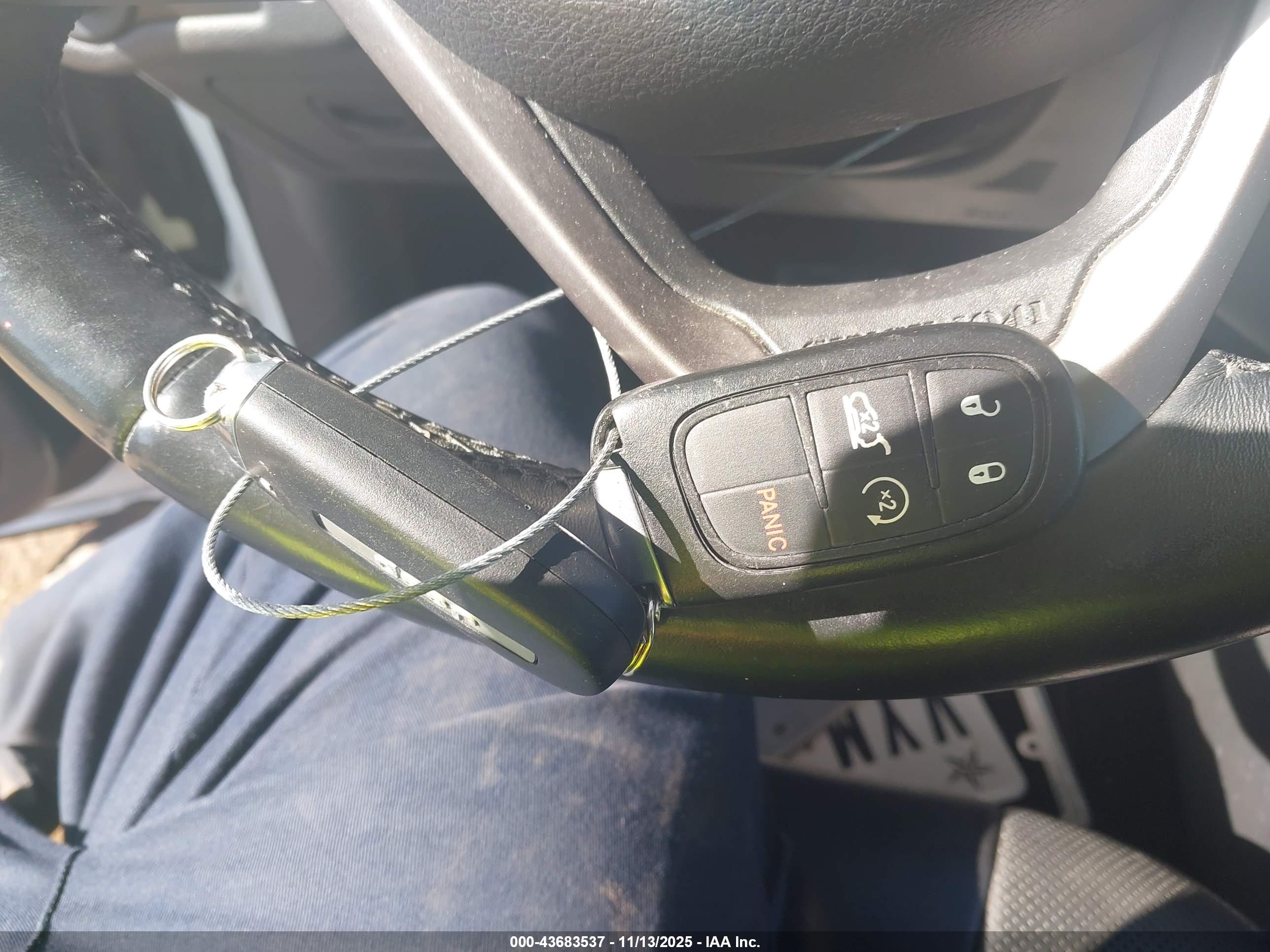 JEEP CHEROKEE image 11