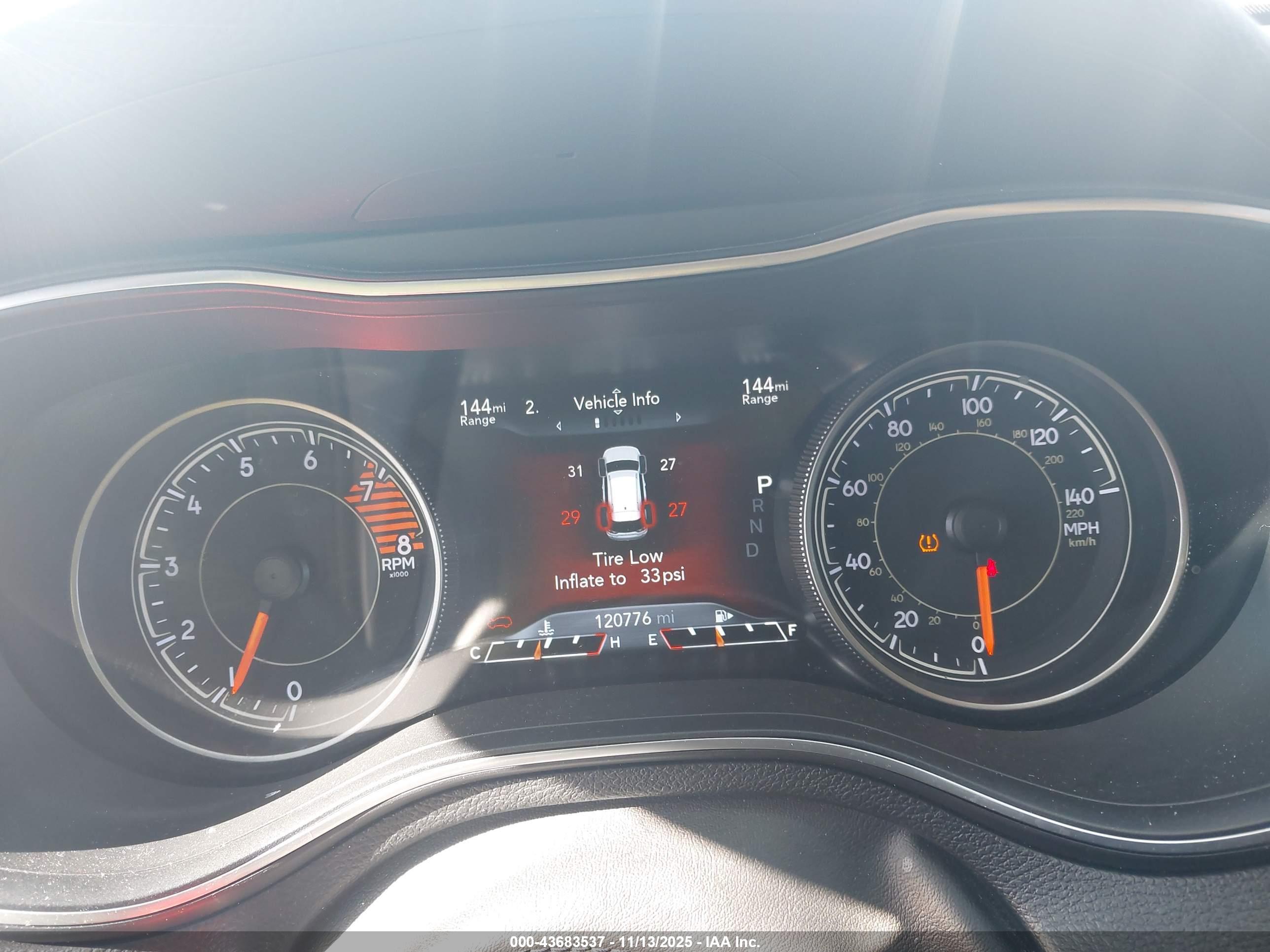 JEEP CHEROKEE image 7