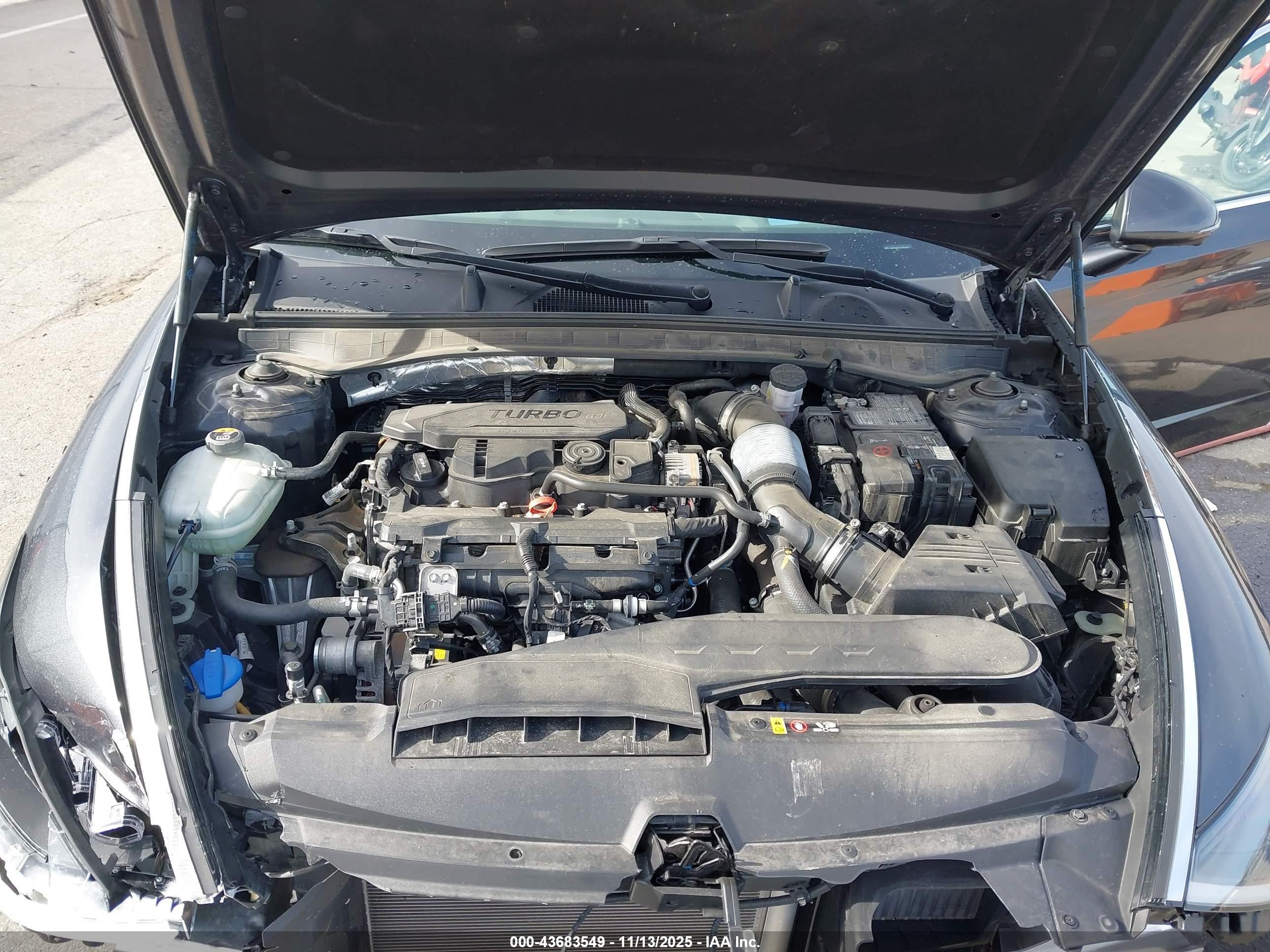 HYUNDAI SONATA image 10