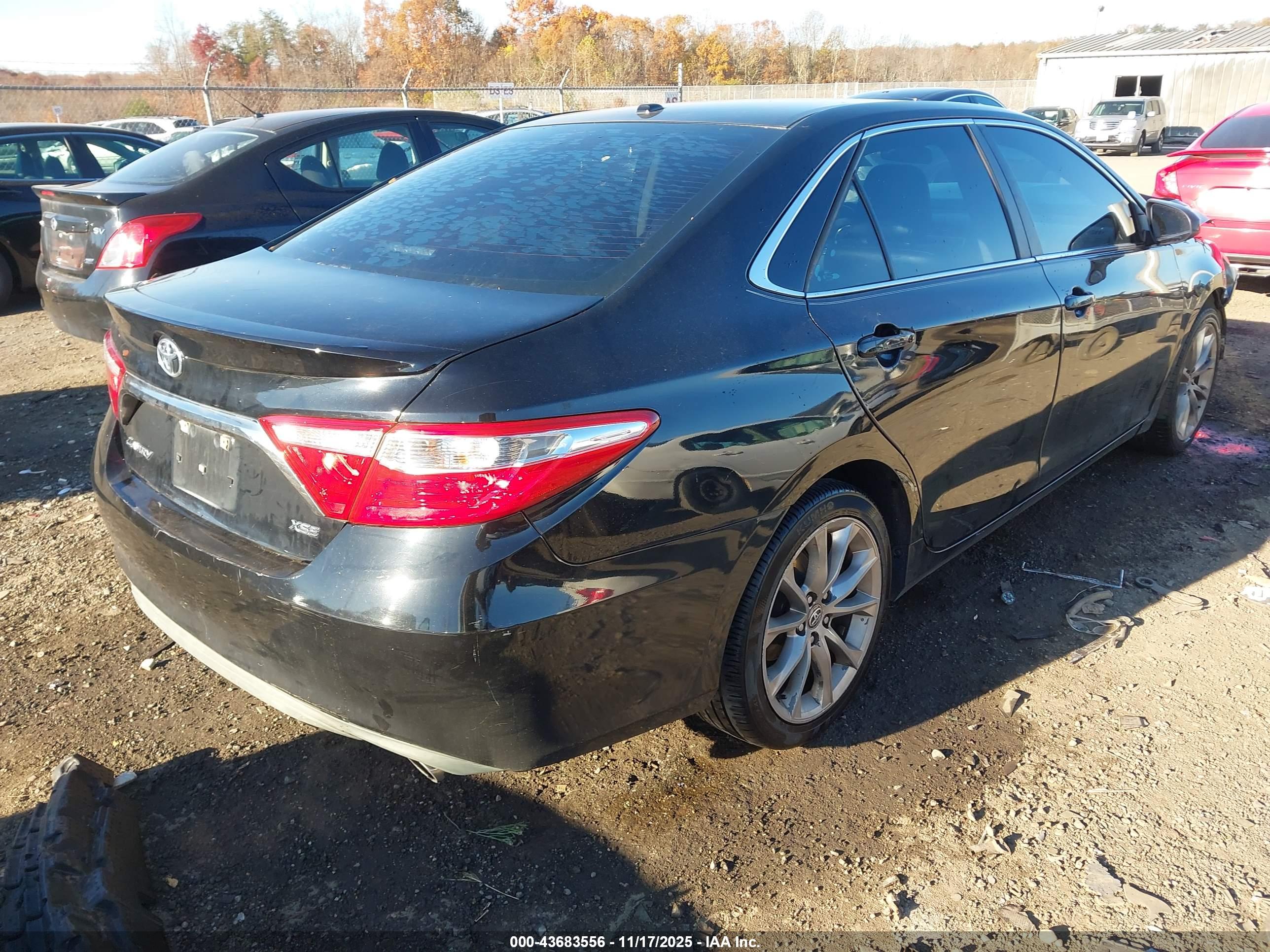 TOYOTA CAMRY image 4