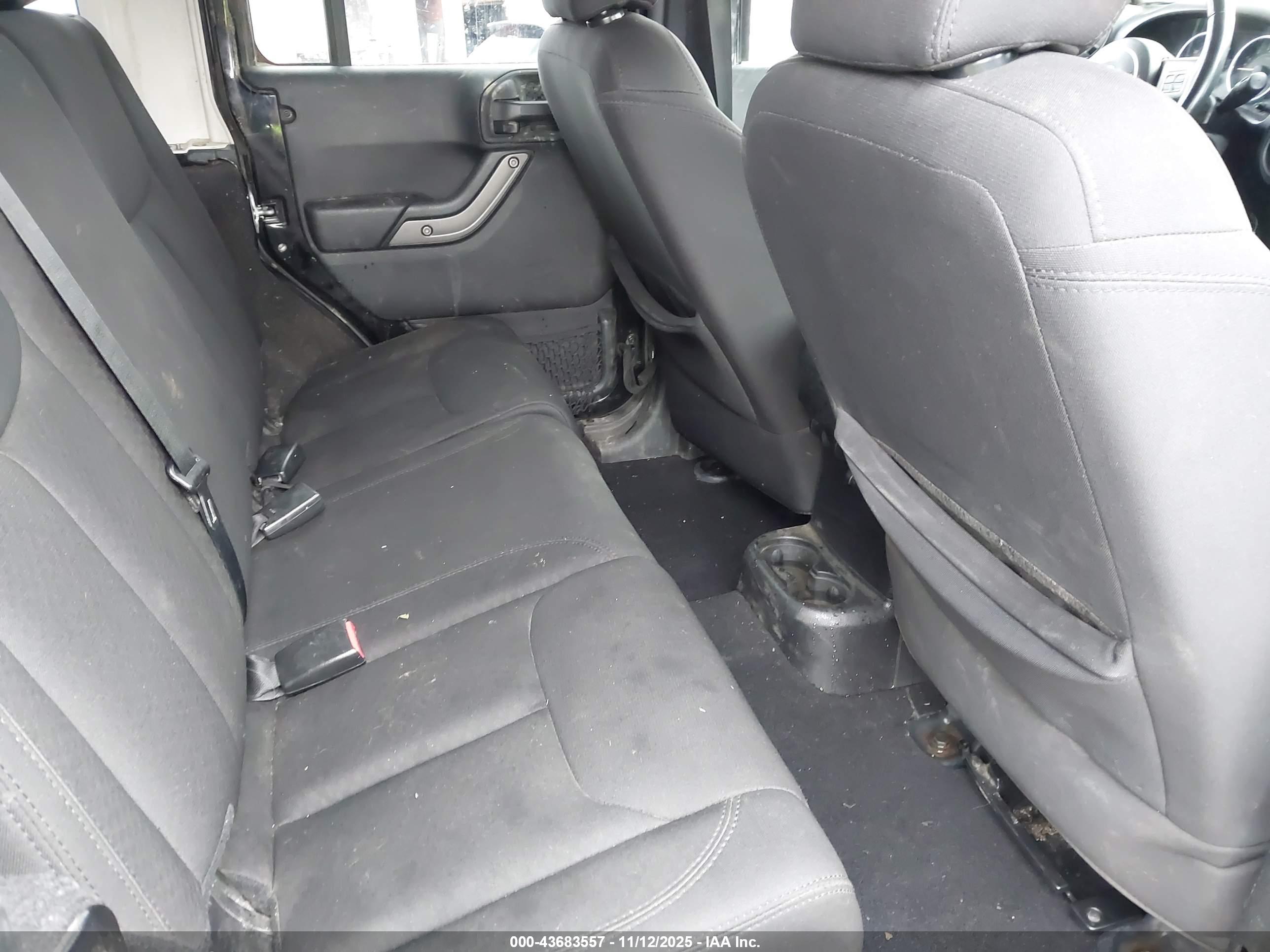 JEEP WRANGLER image 8
