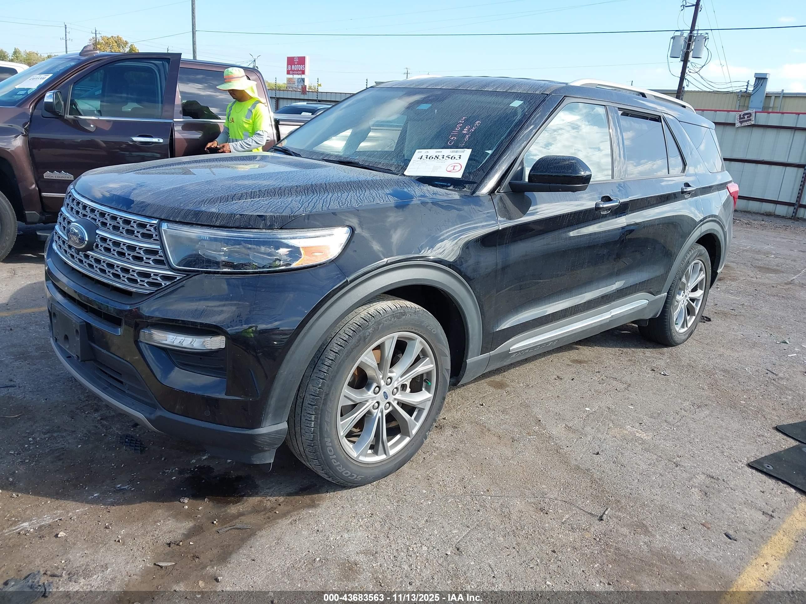 FORD EXPLORER image 2