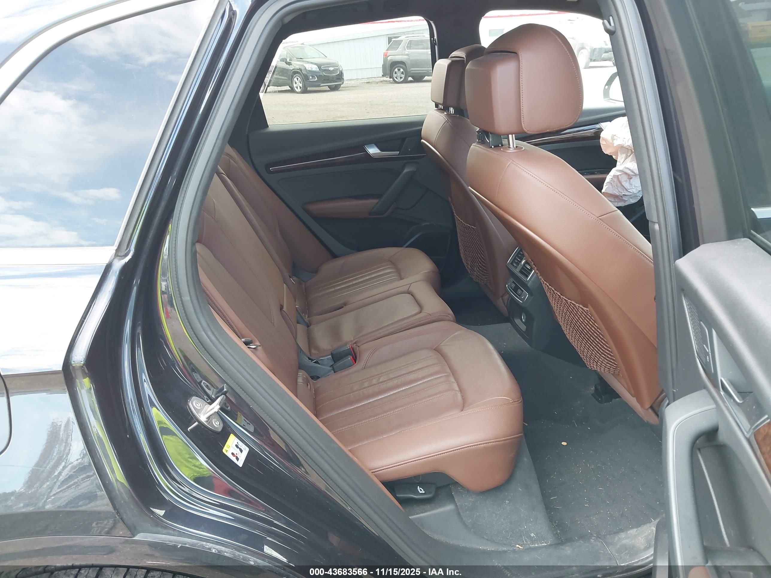 AUDI Q5 image 8