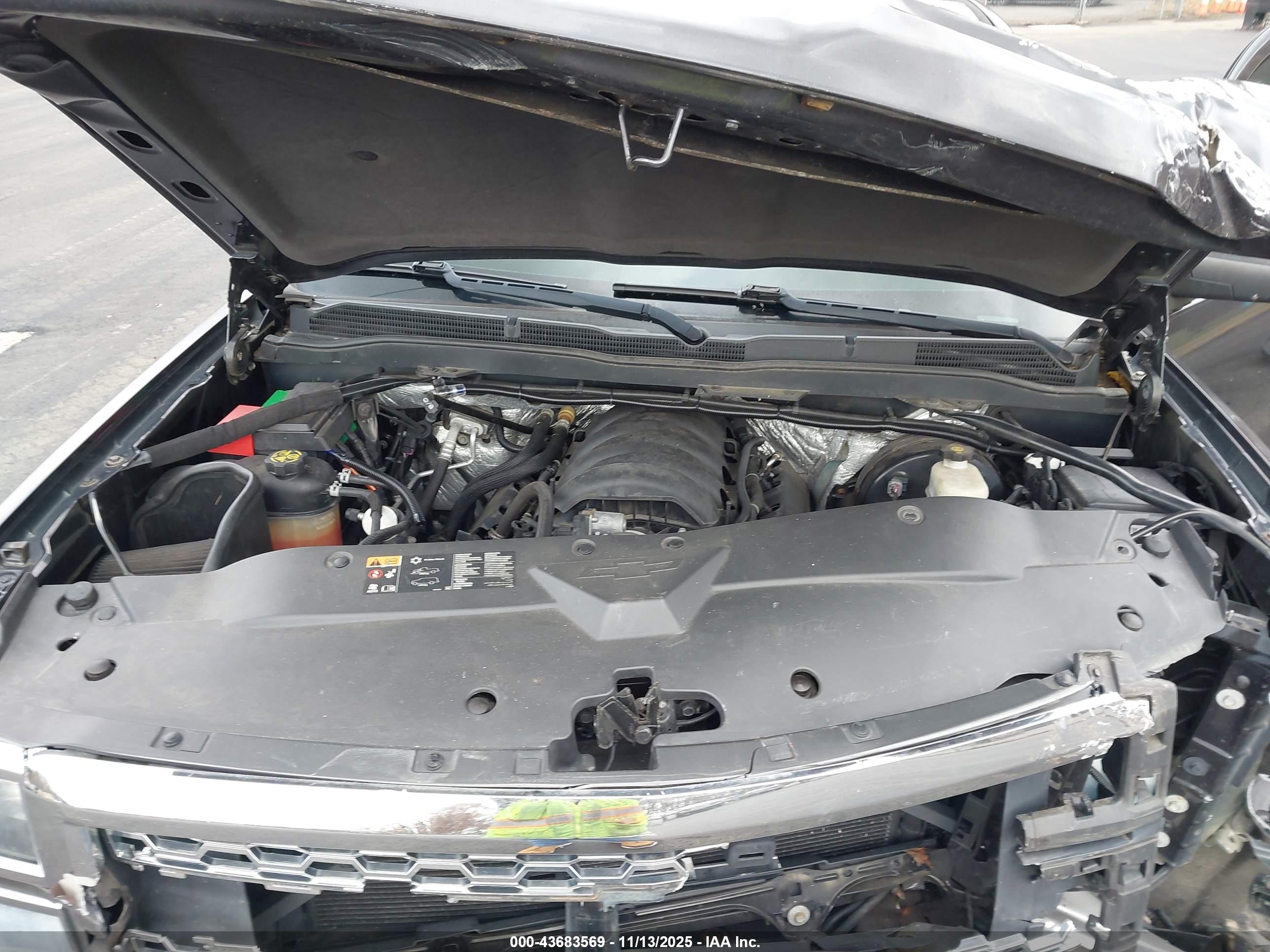 CHEVROLET SILVERADO image 10