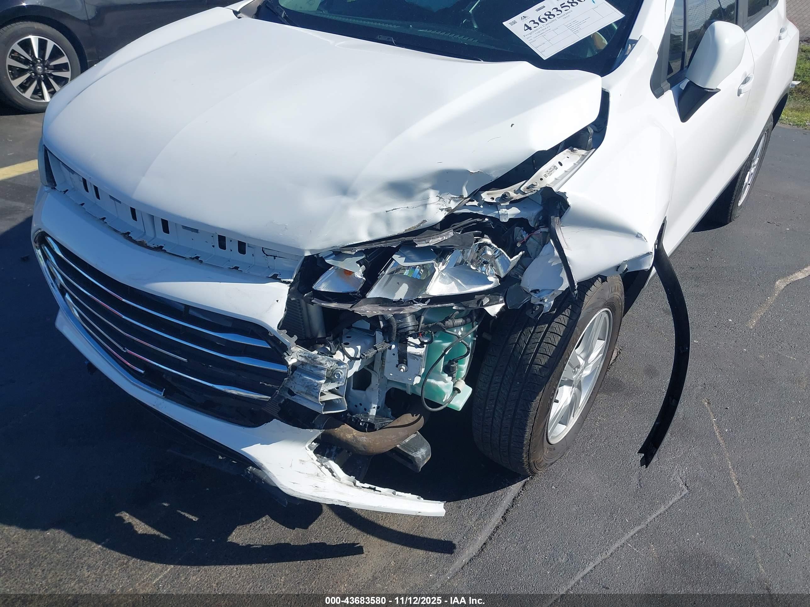 CHEVROLET TRAX image 6