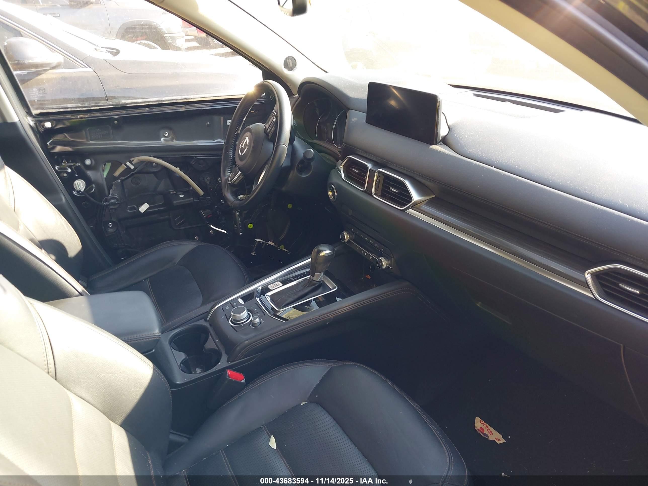 MAZDA CX-5 image 5
