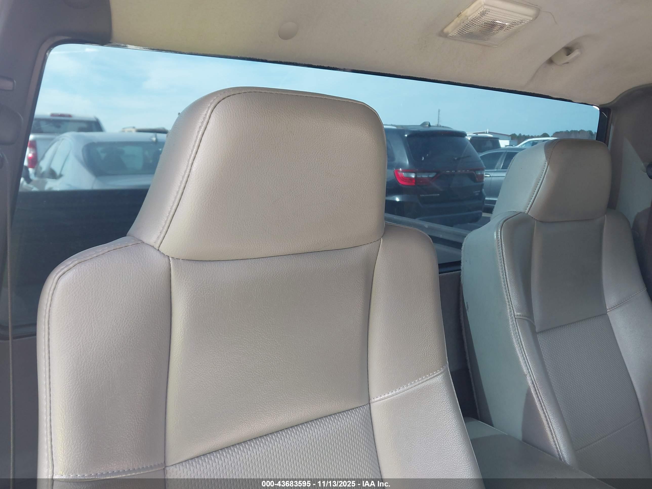 FORD RANGER image 8