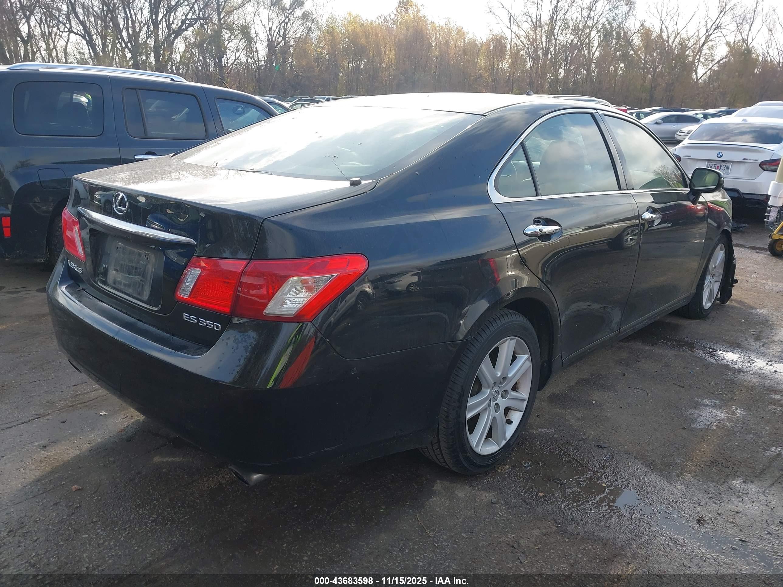 LEXUS ES image 4