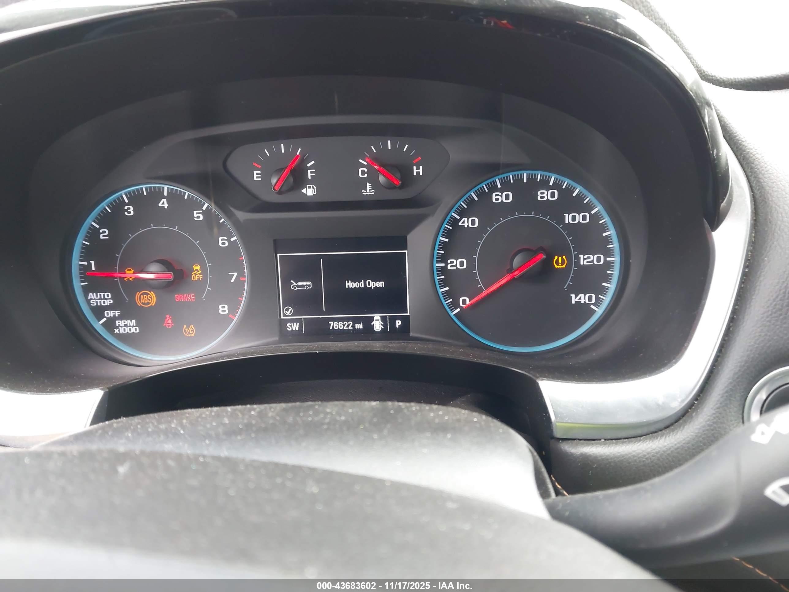 CHEVROLET TRAVERSE image 7
