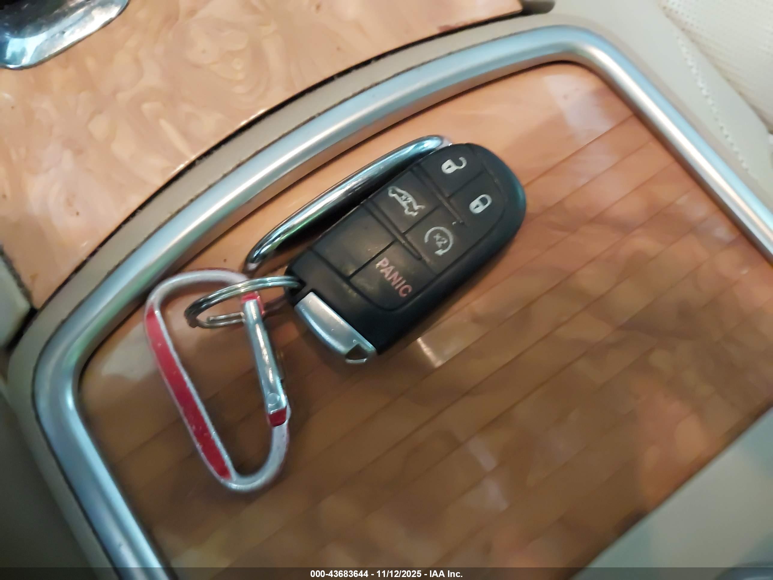 CHRYSLER 300C image 11