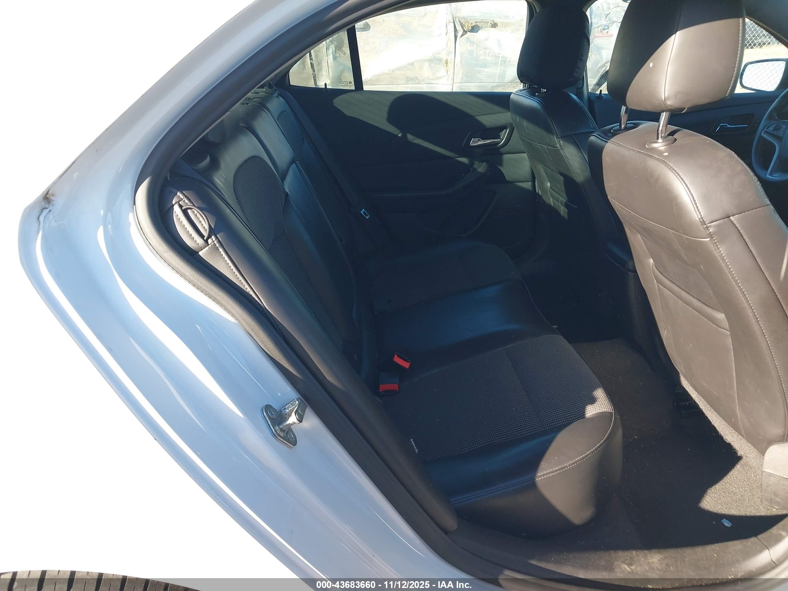 CHEVROLET MALIBU image 8