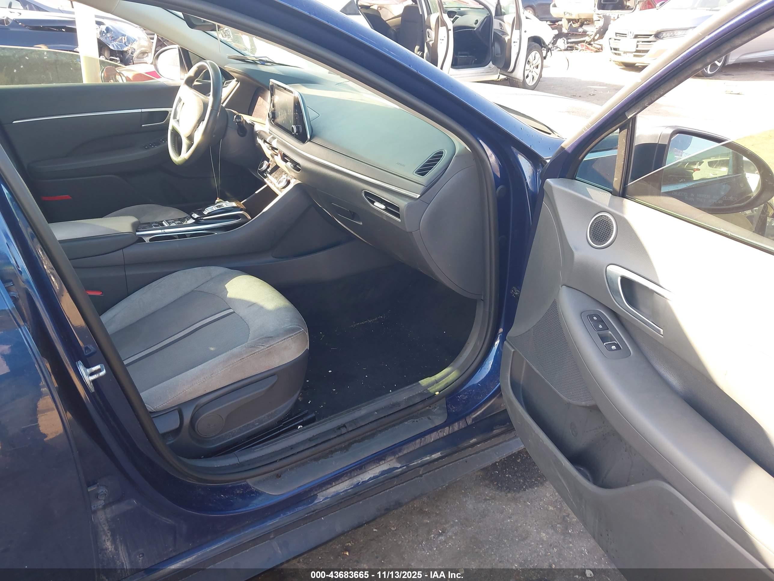 HYUNDAI SONATA image 5