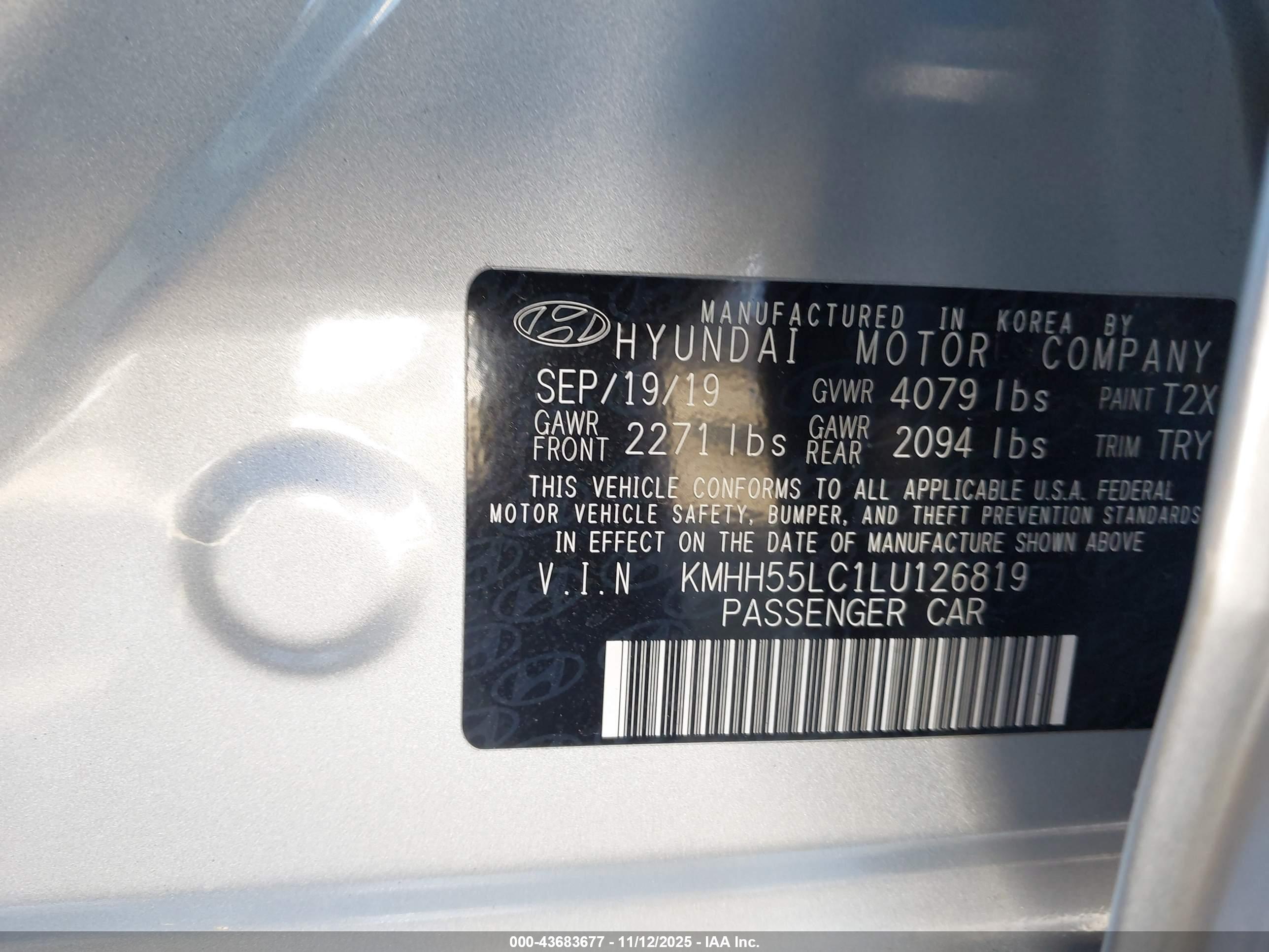 HYUNDAI ELANTRA image 9