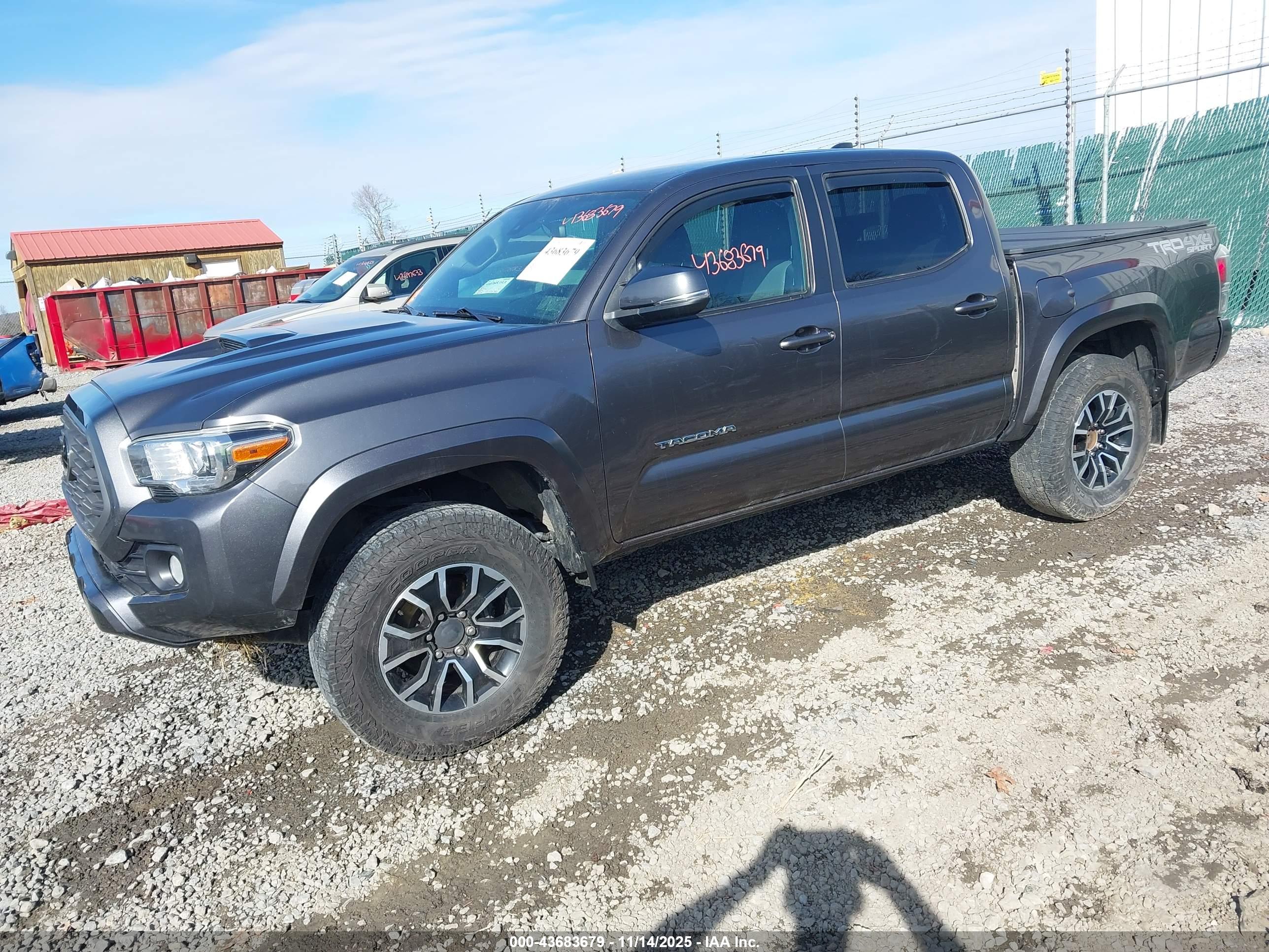 TOYOTA TACOMA image 2
