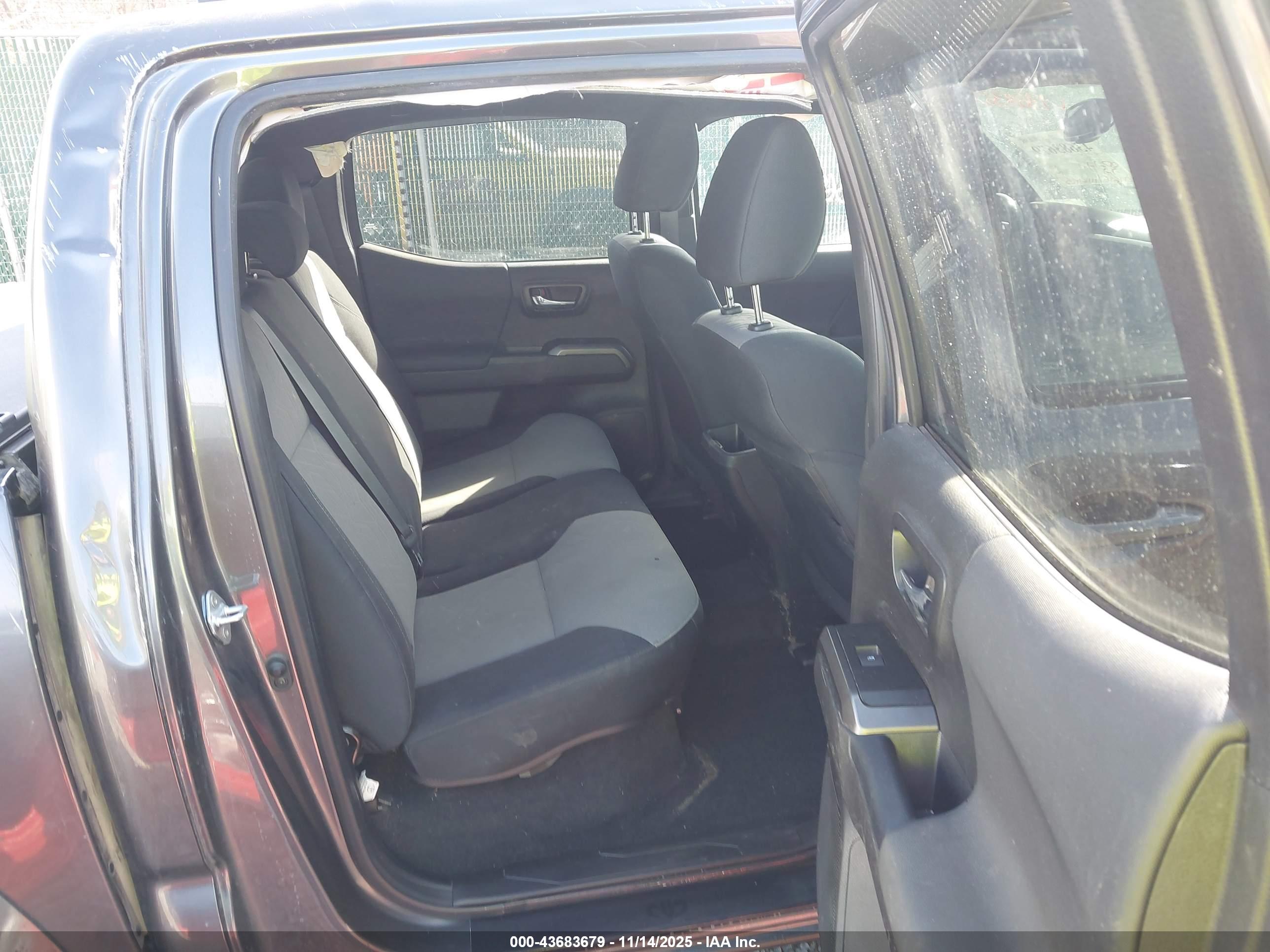 TOYOTA TACOMA image 8