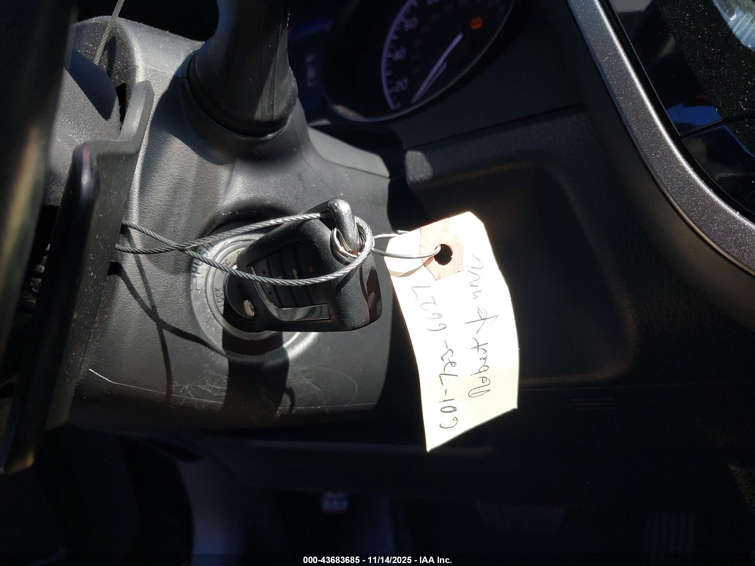 TOYOTA CAMRY image 11