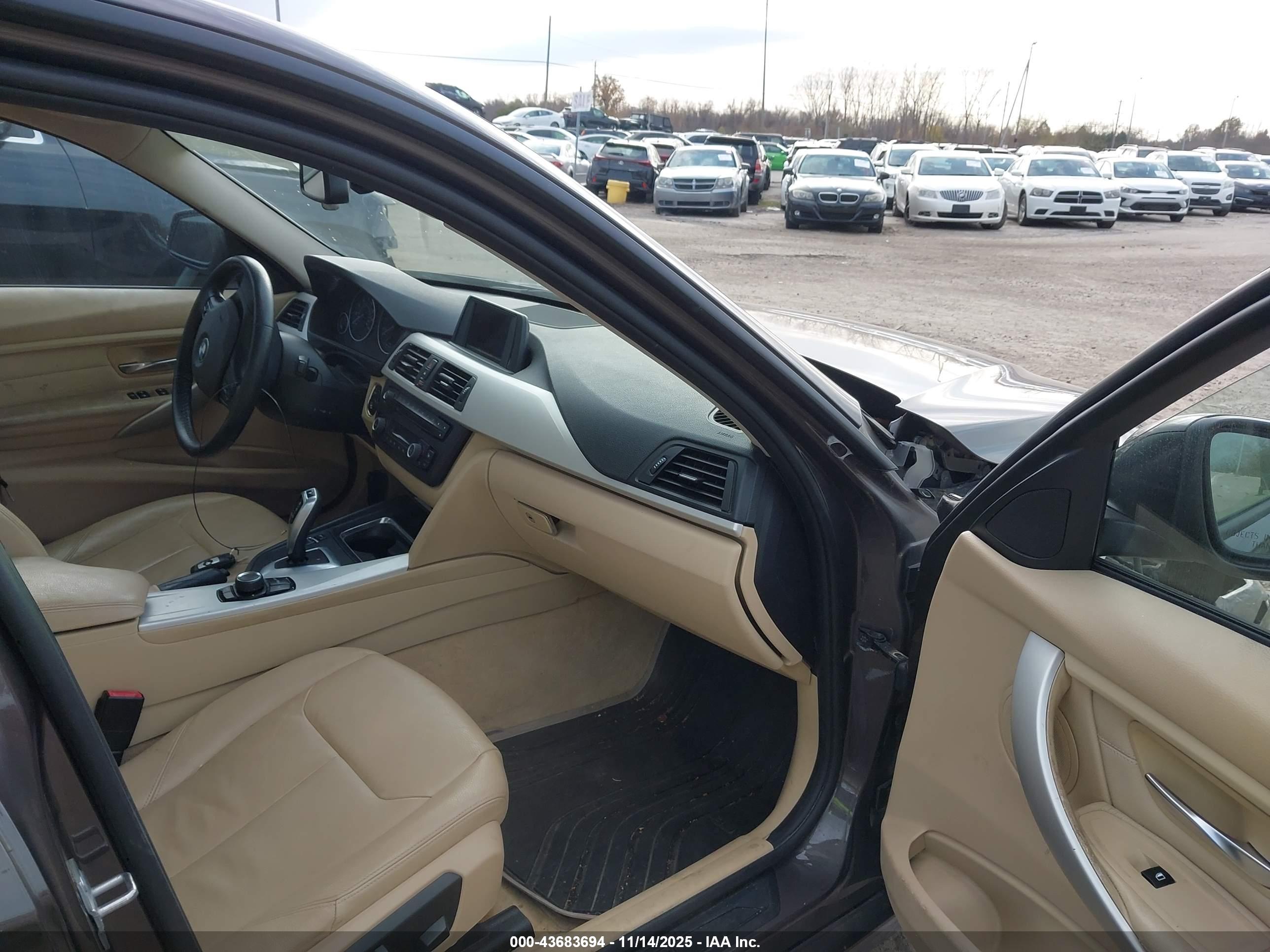 BMW 320I image 5