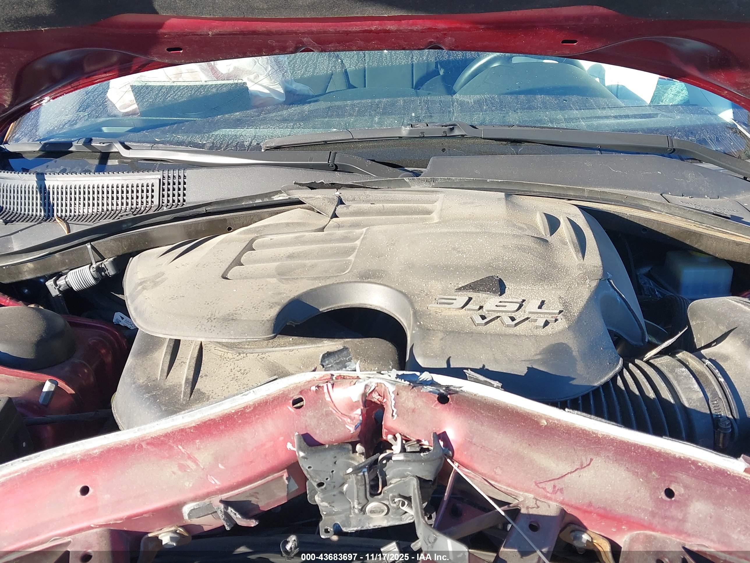 CHRYSLER 300 image 10