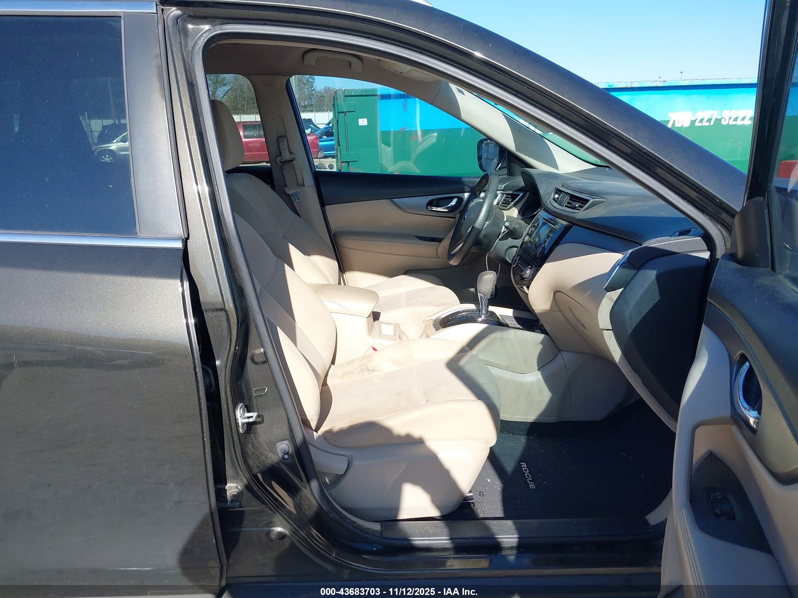 NISSAN ROGUE image 5