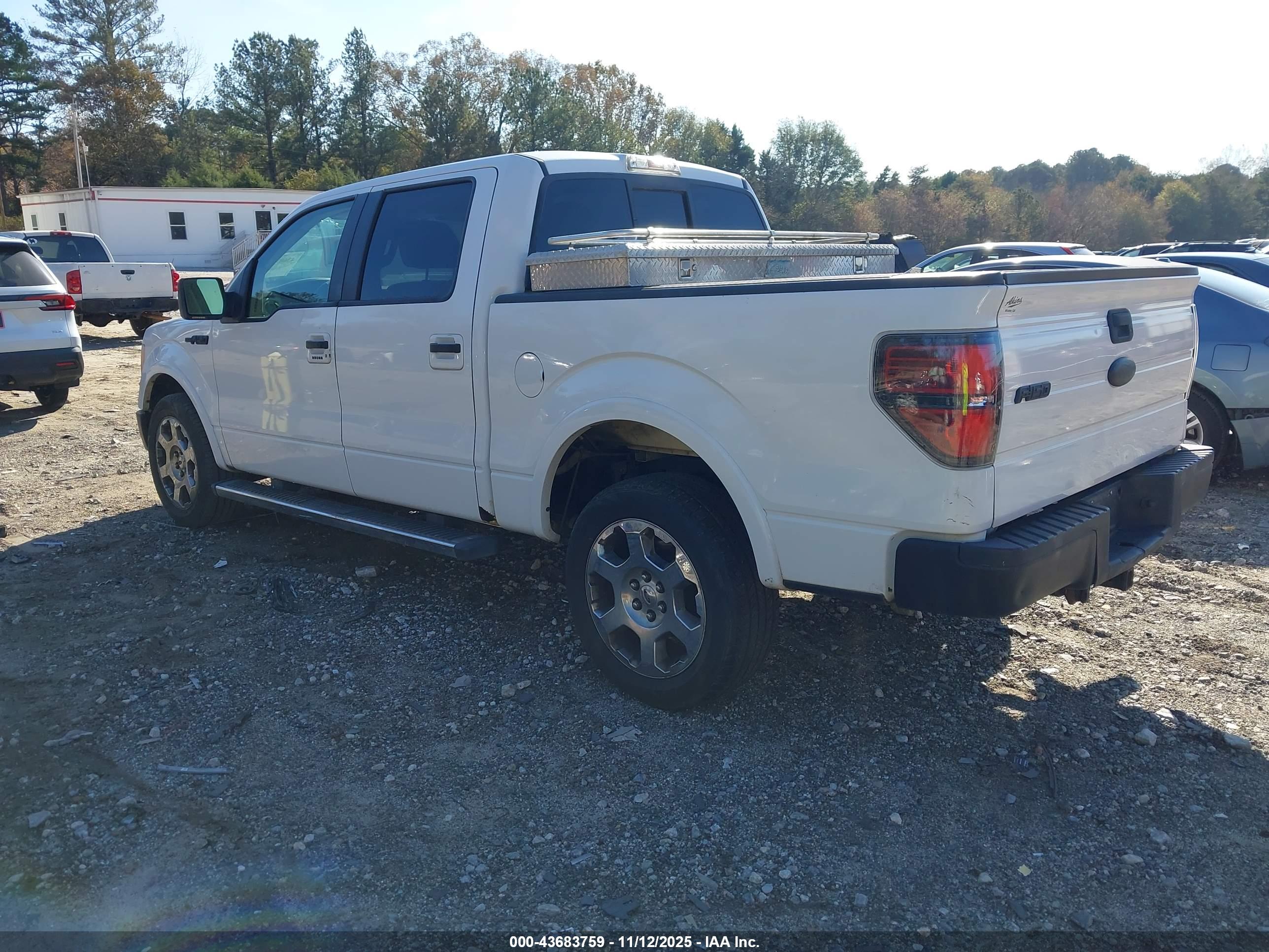 FORD F-150 image 3