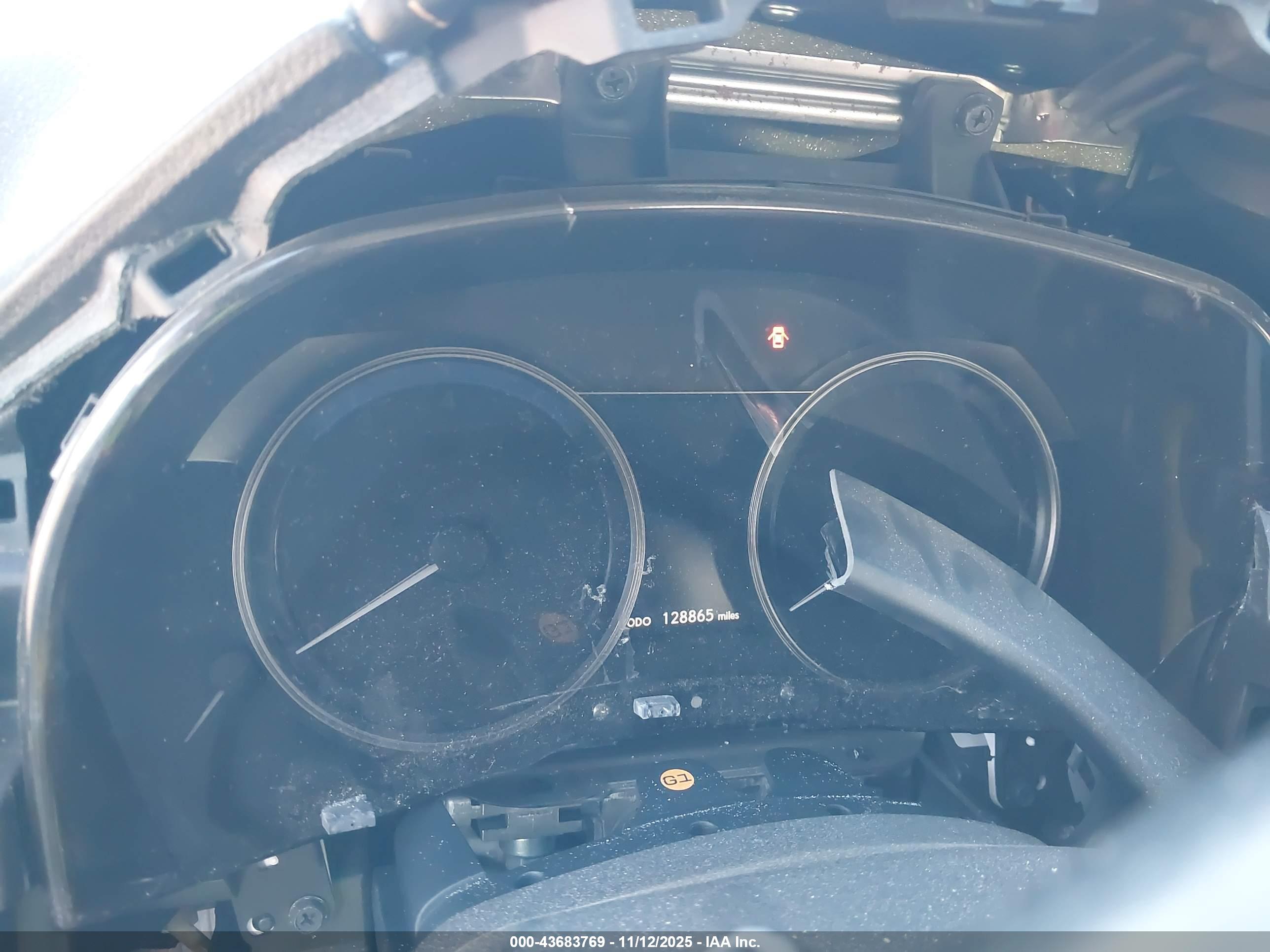 LEXUS GS image 7