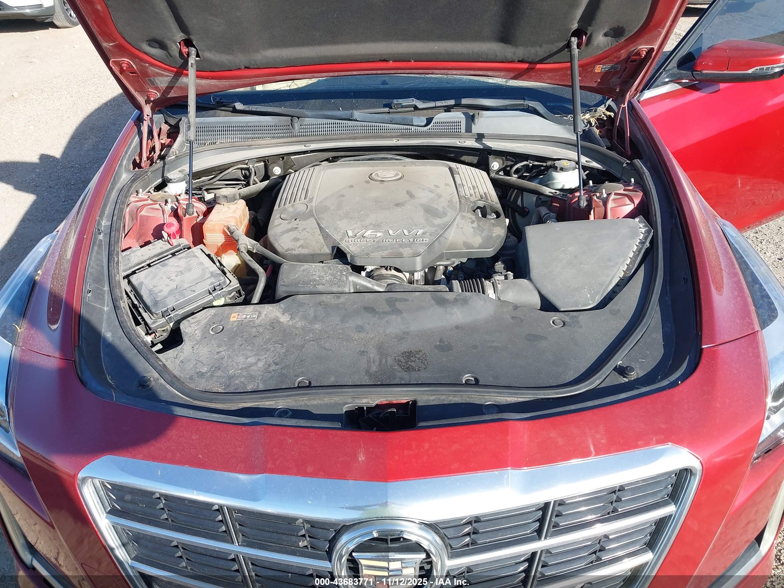 CADILLAC CTS image 10
