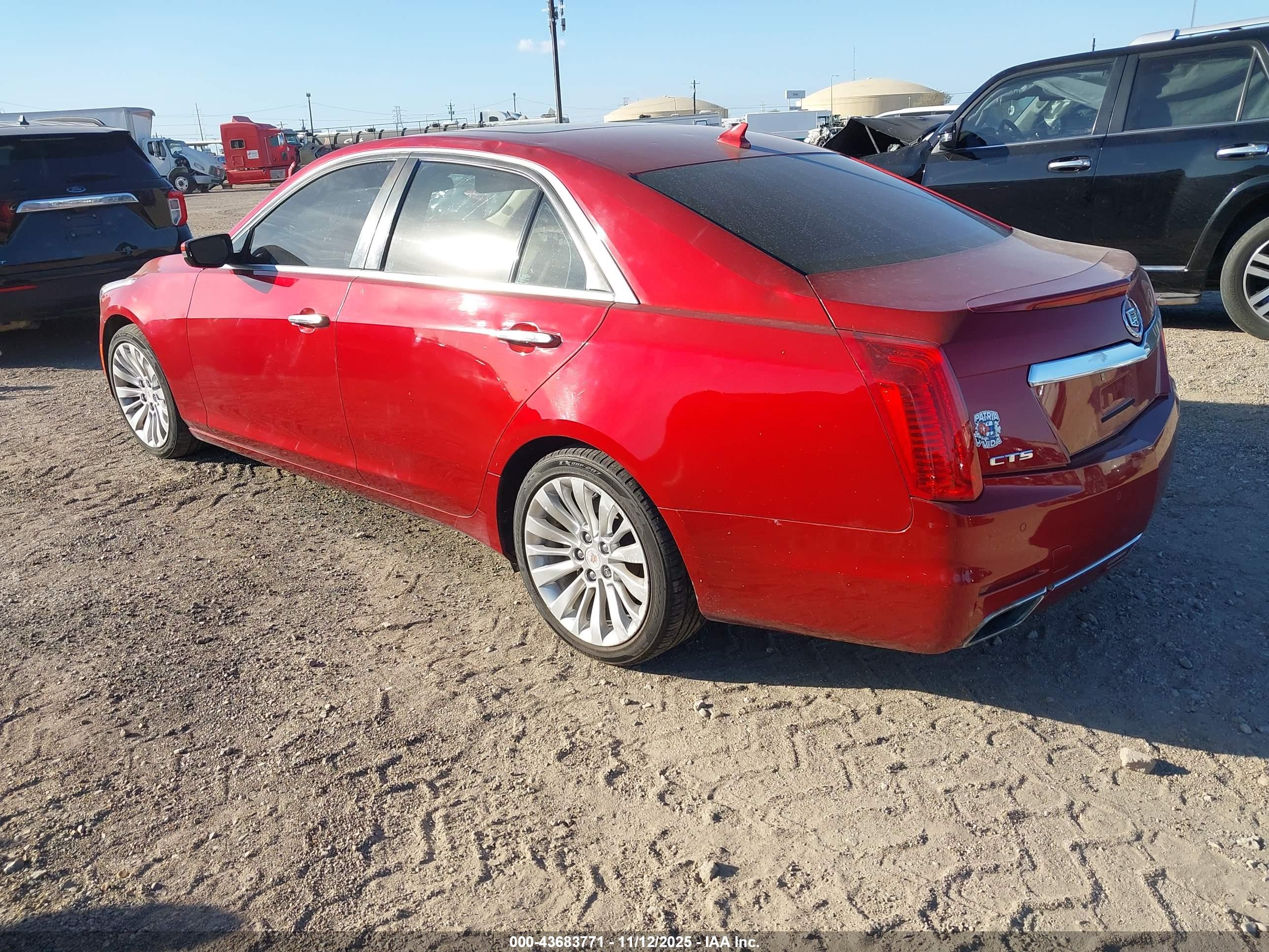 CADILLAC CTS image 3