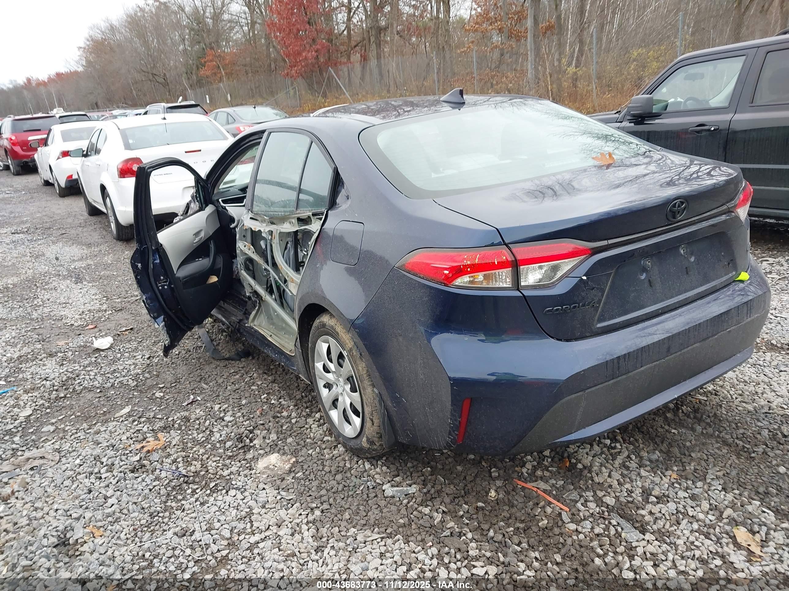 TOYOTA COROLLA image 3