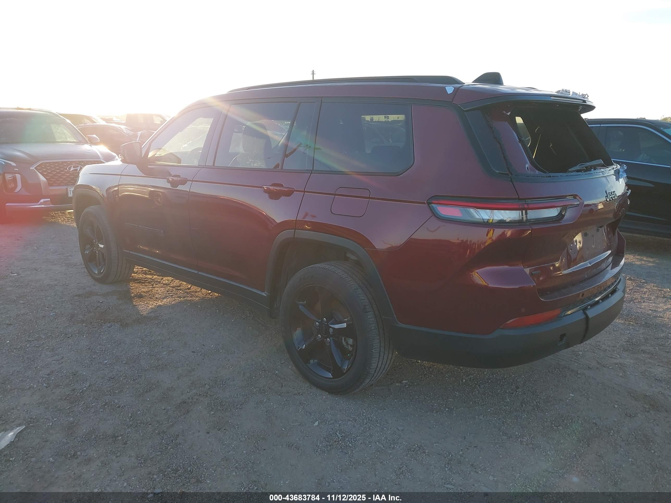 JEEP GRAND image 3