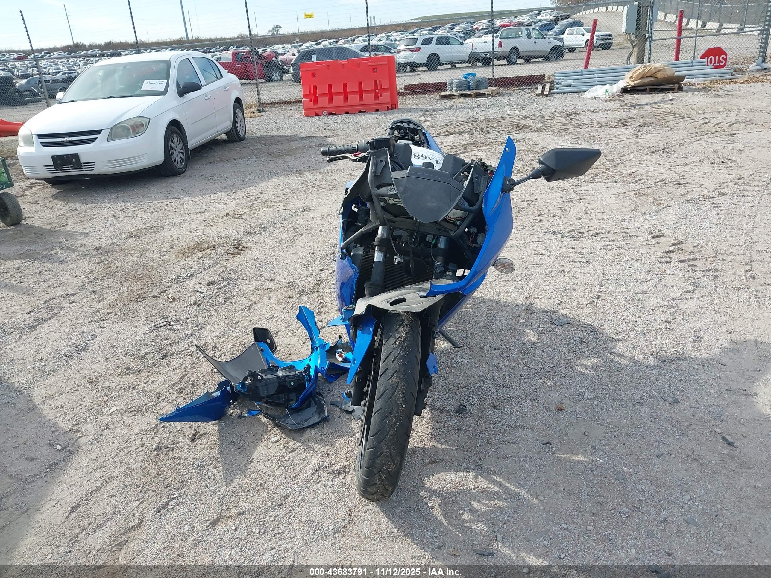 KAWASAKI EX250 image 5
