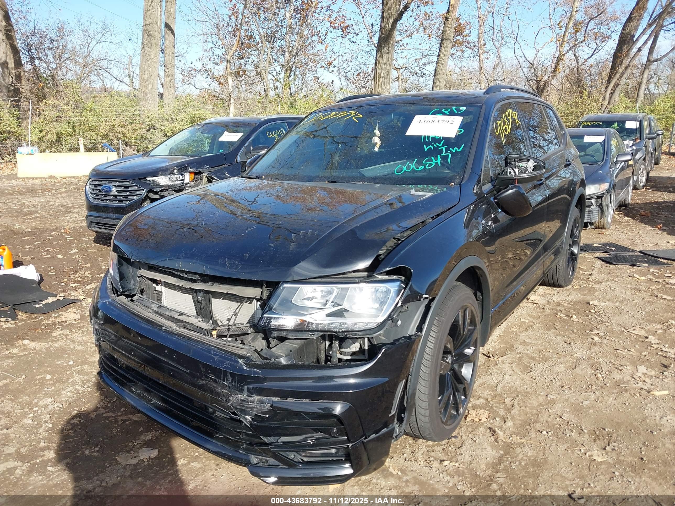 VOLKSWAGEN TIGUAN image 2
