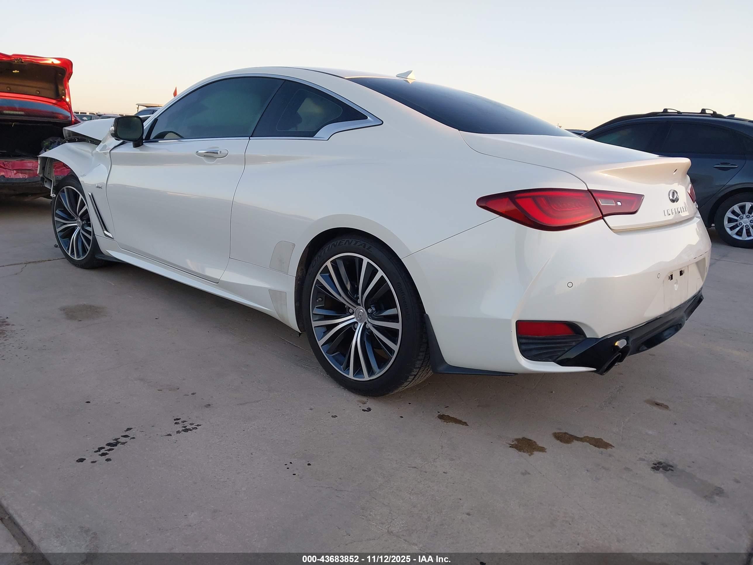 INFINITI Q60 image 3