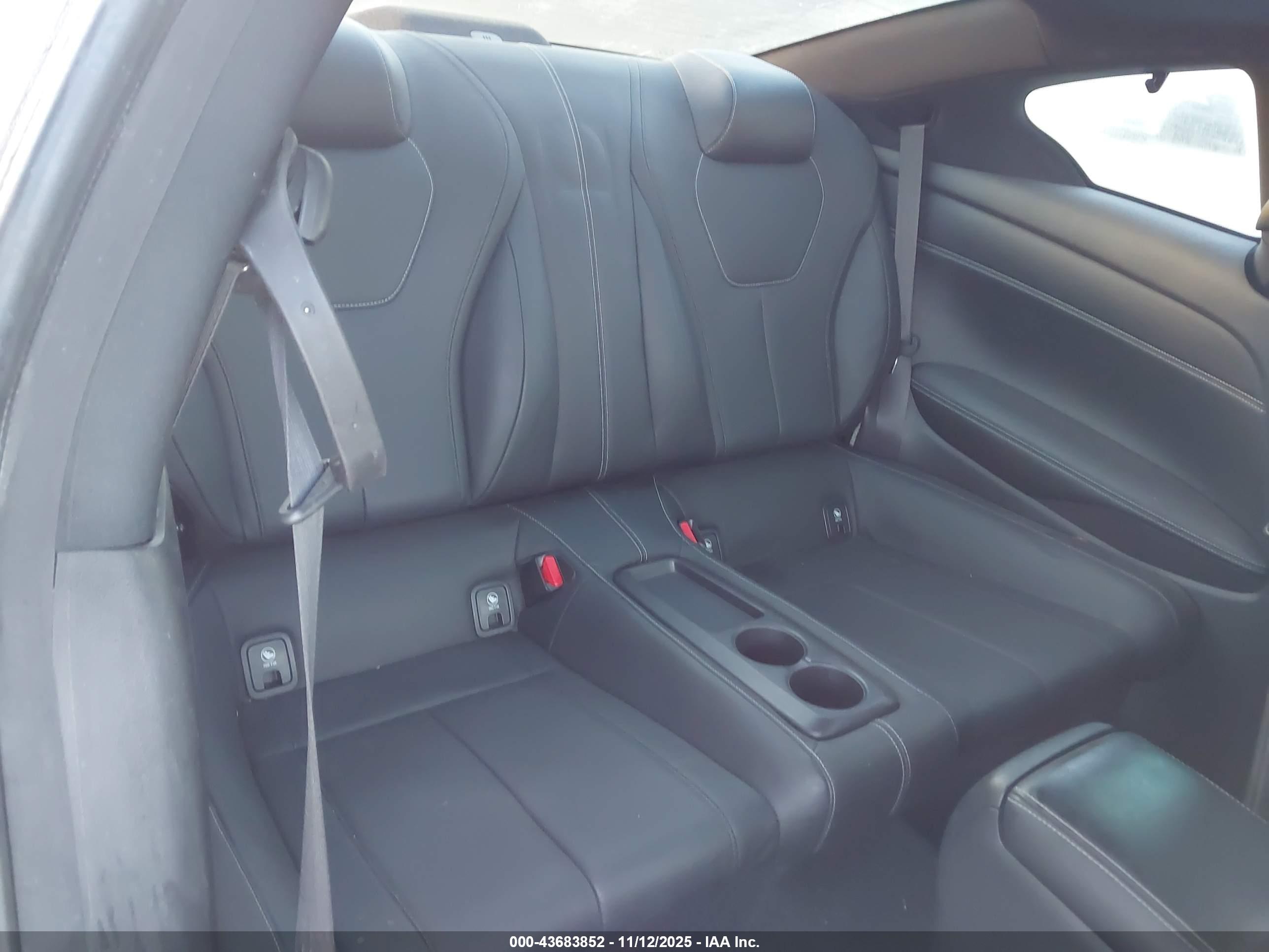 INFINITI Q60 image 8