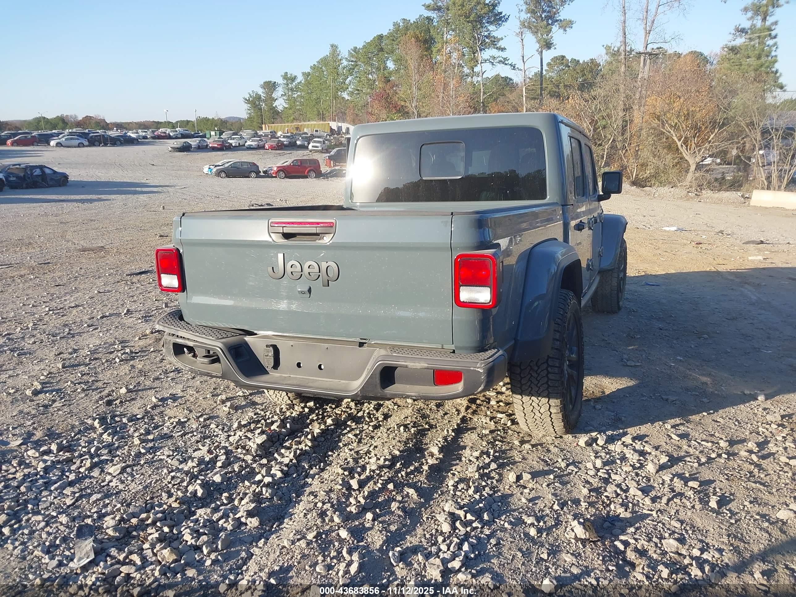 JEEP GLADIATOR image 4