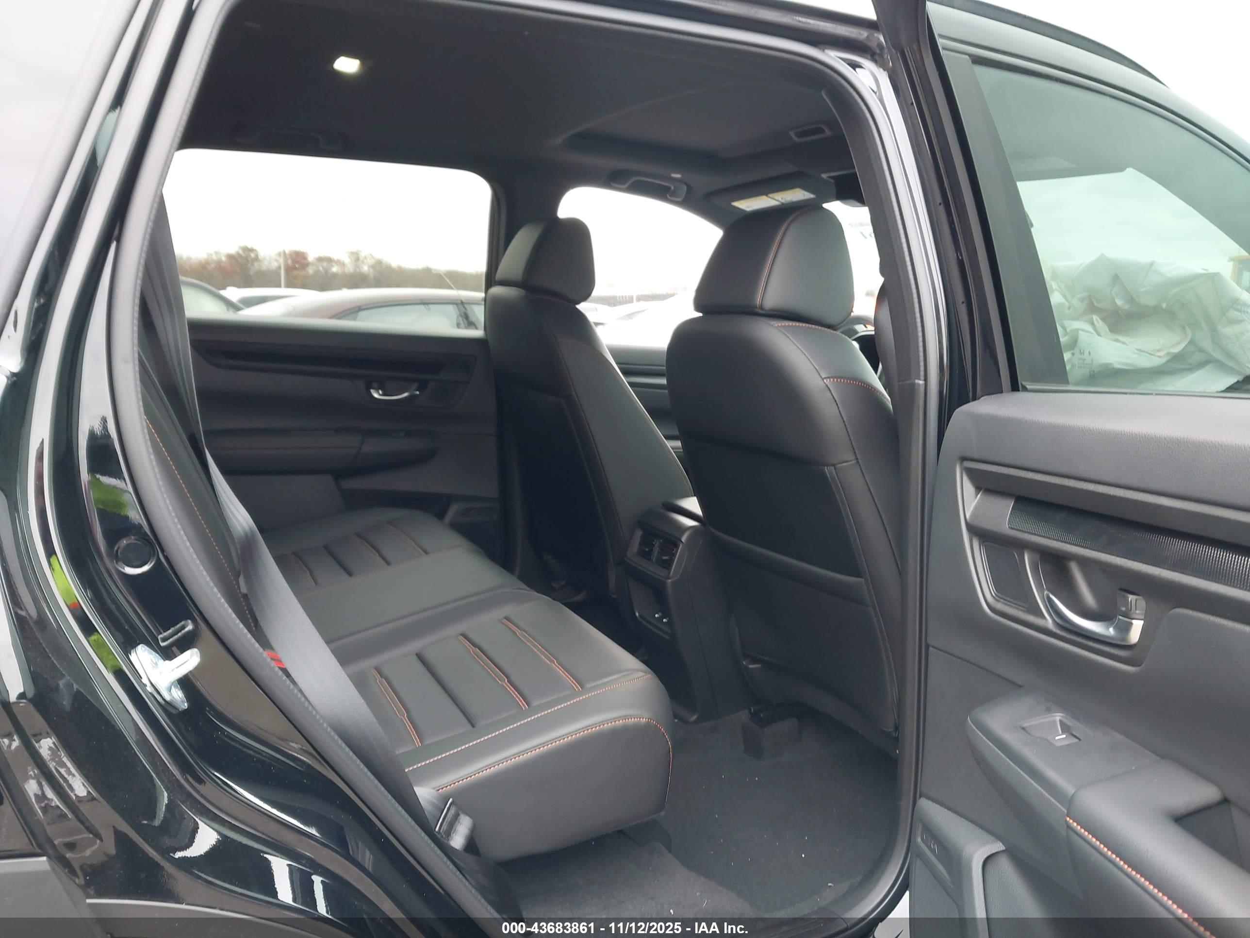 HONDA CR-V image 8