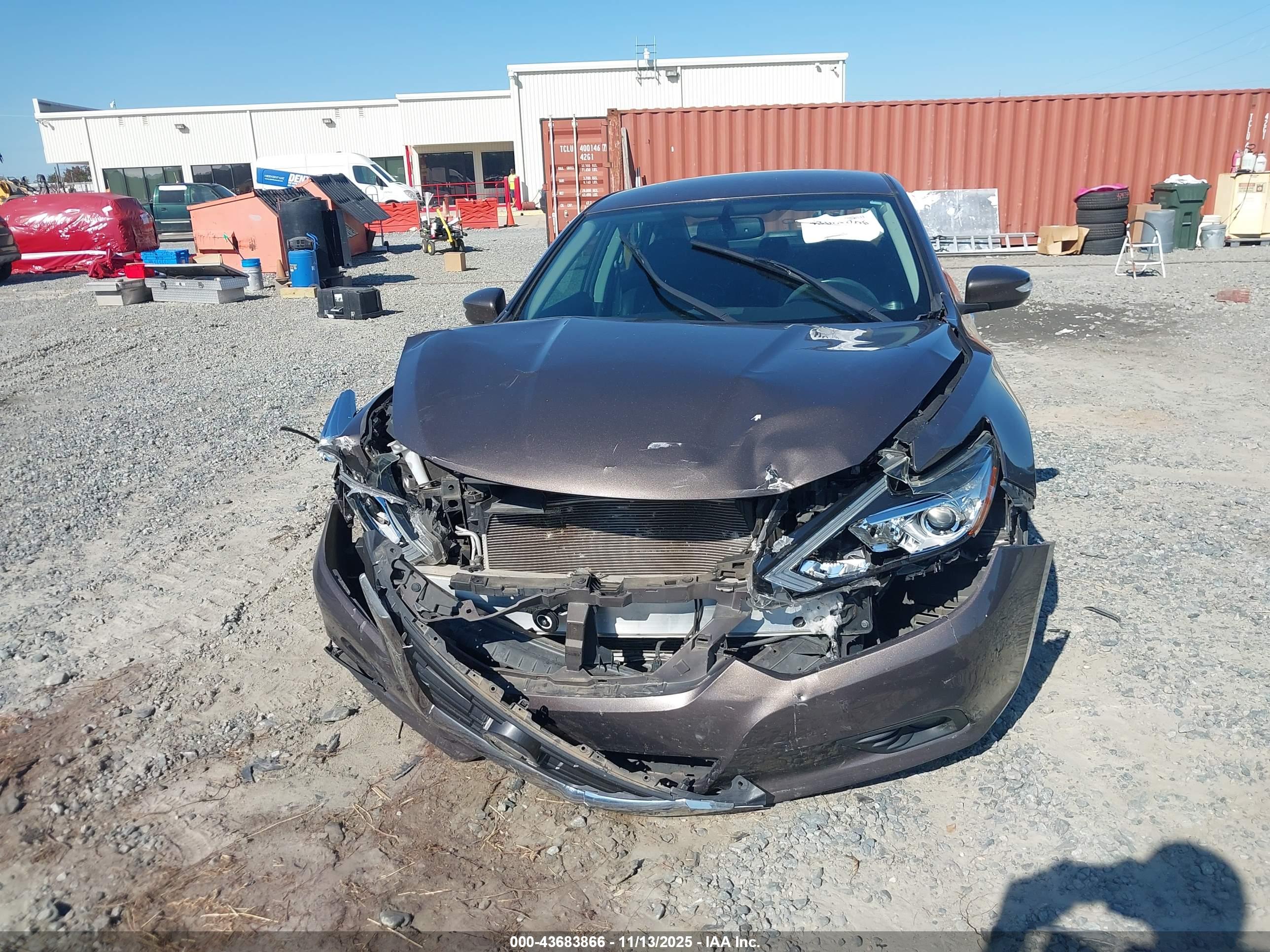 NISSAN ALTIMA image 6