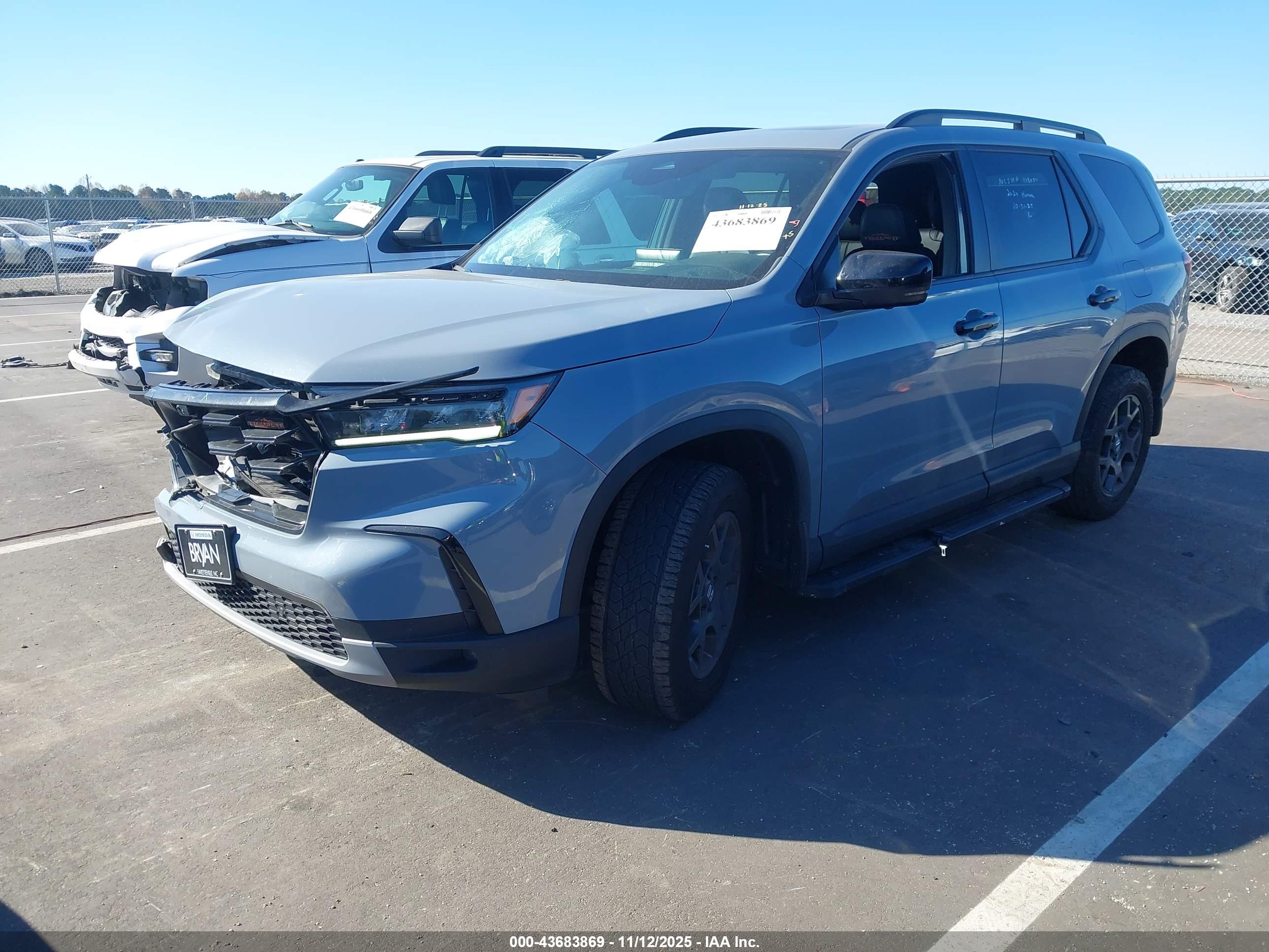 HONDA PILOT image 2