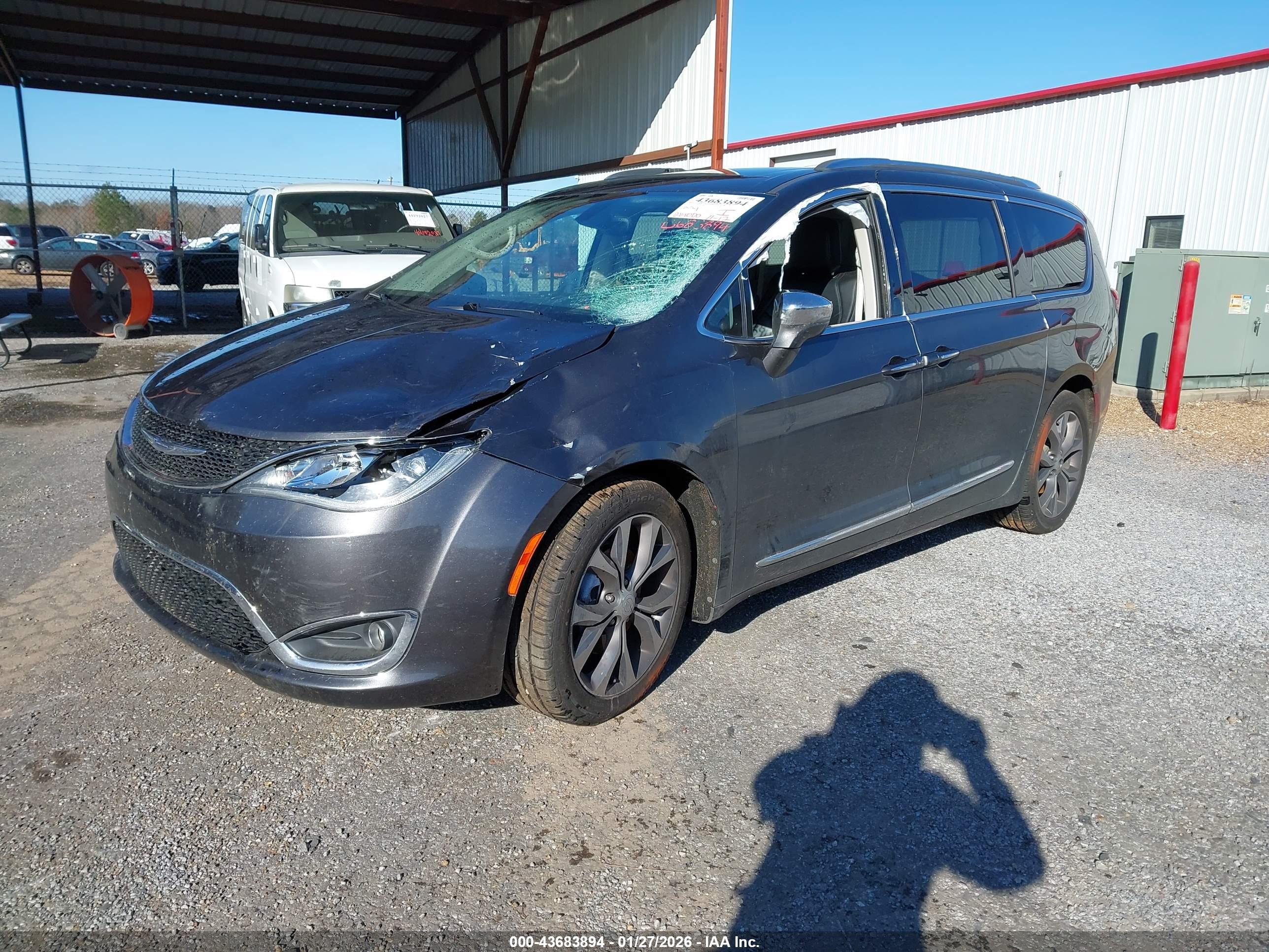 CHRYSLER PACIFICA image 2