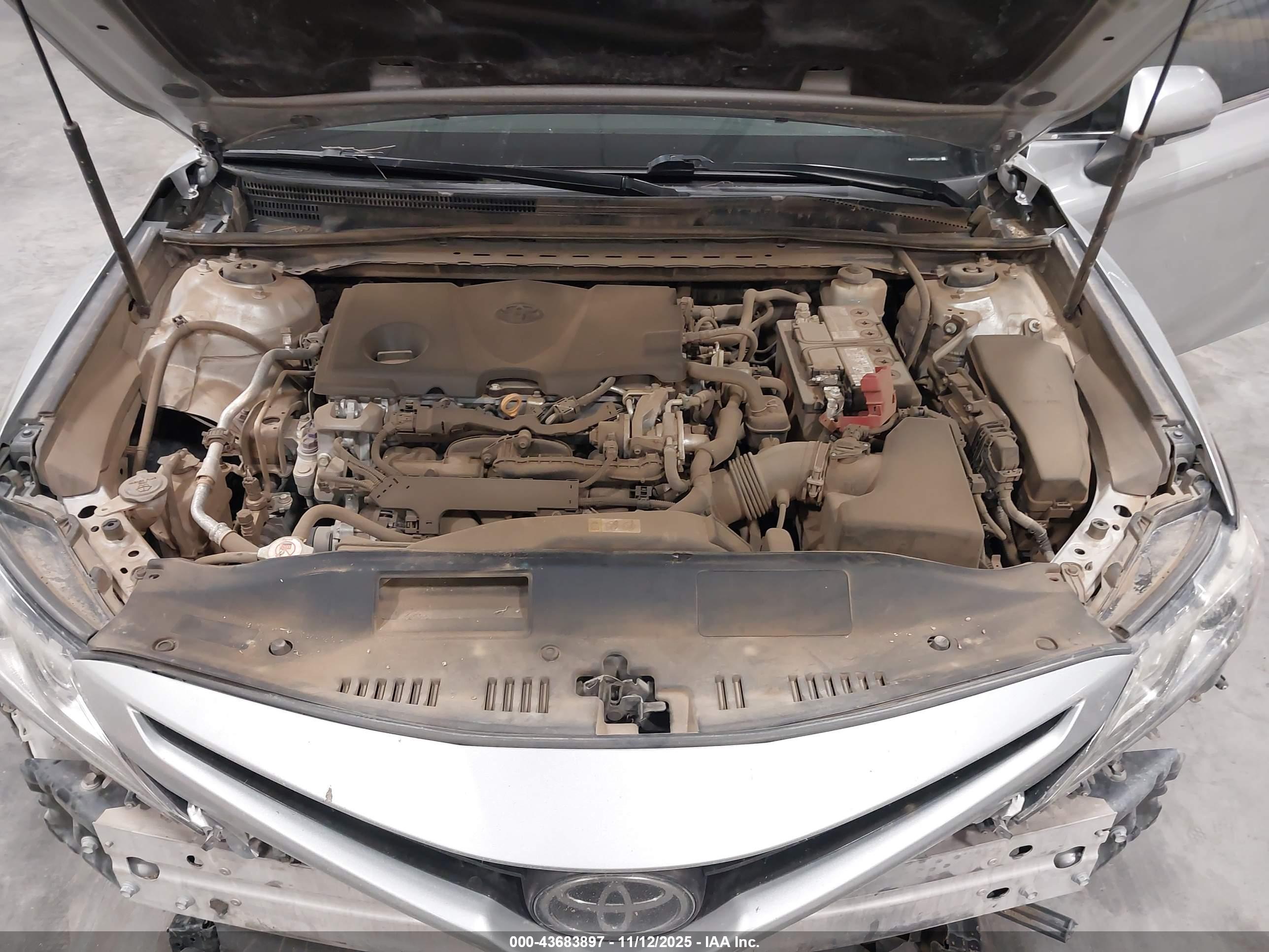 TOYOTA CAMRY image 10