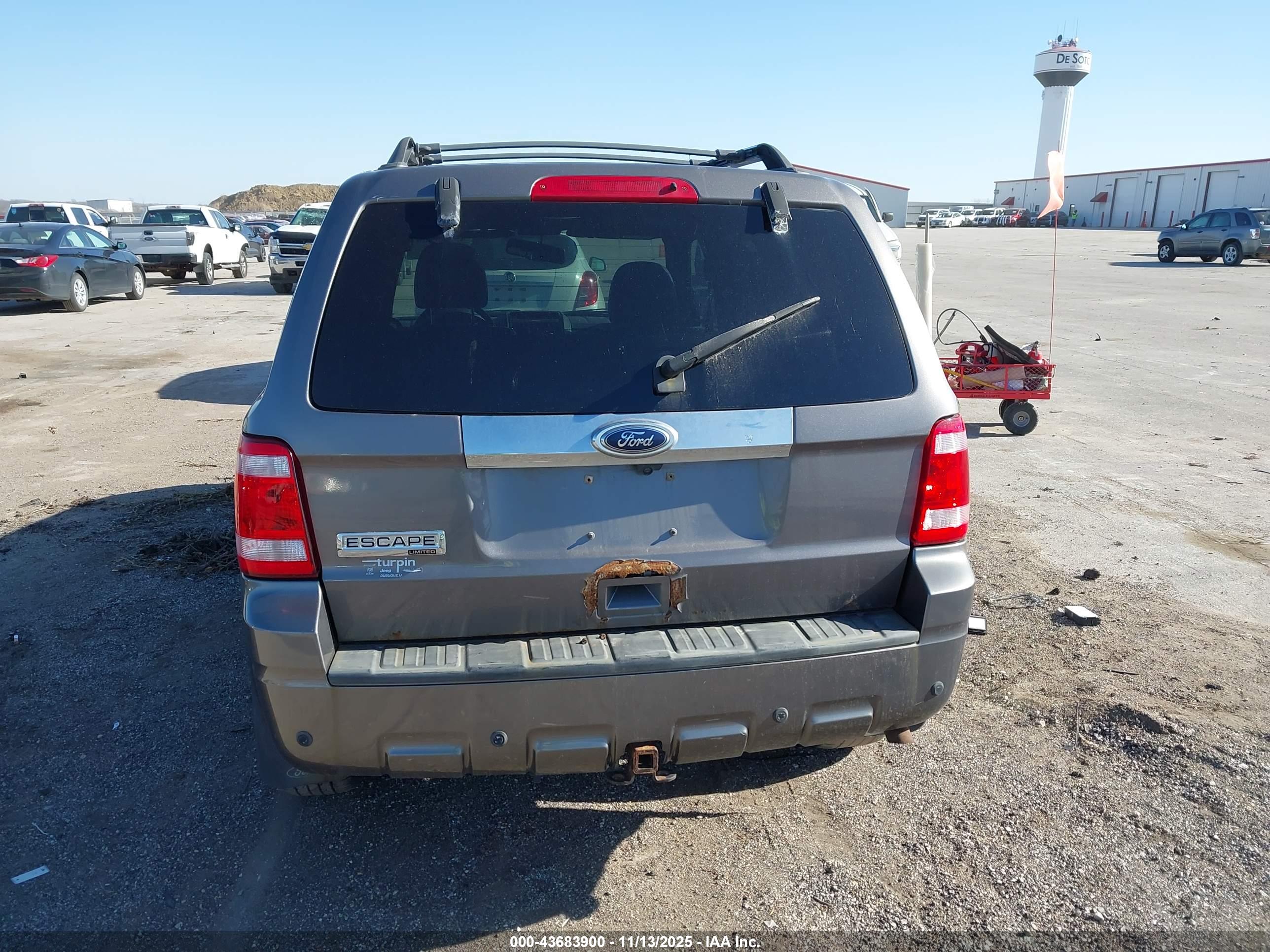 FORD ESCAPE image 6