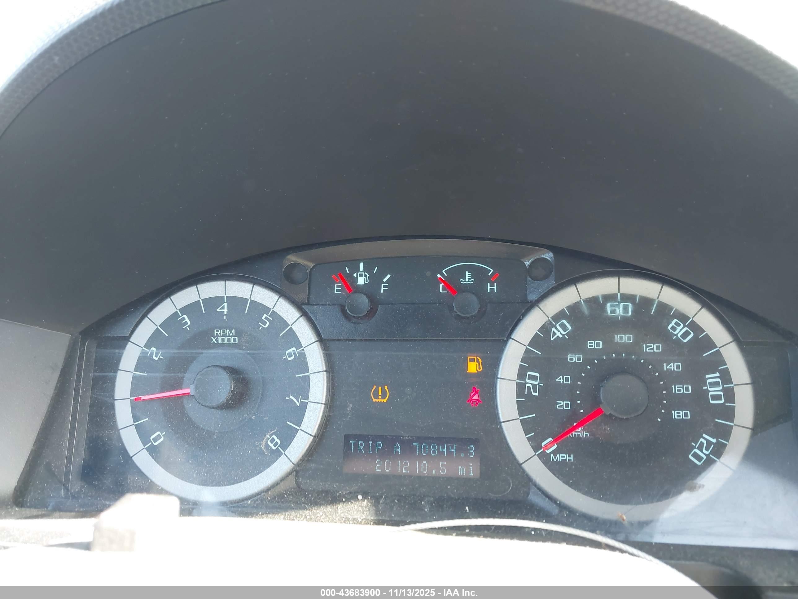 FORD ESCAPE image 7