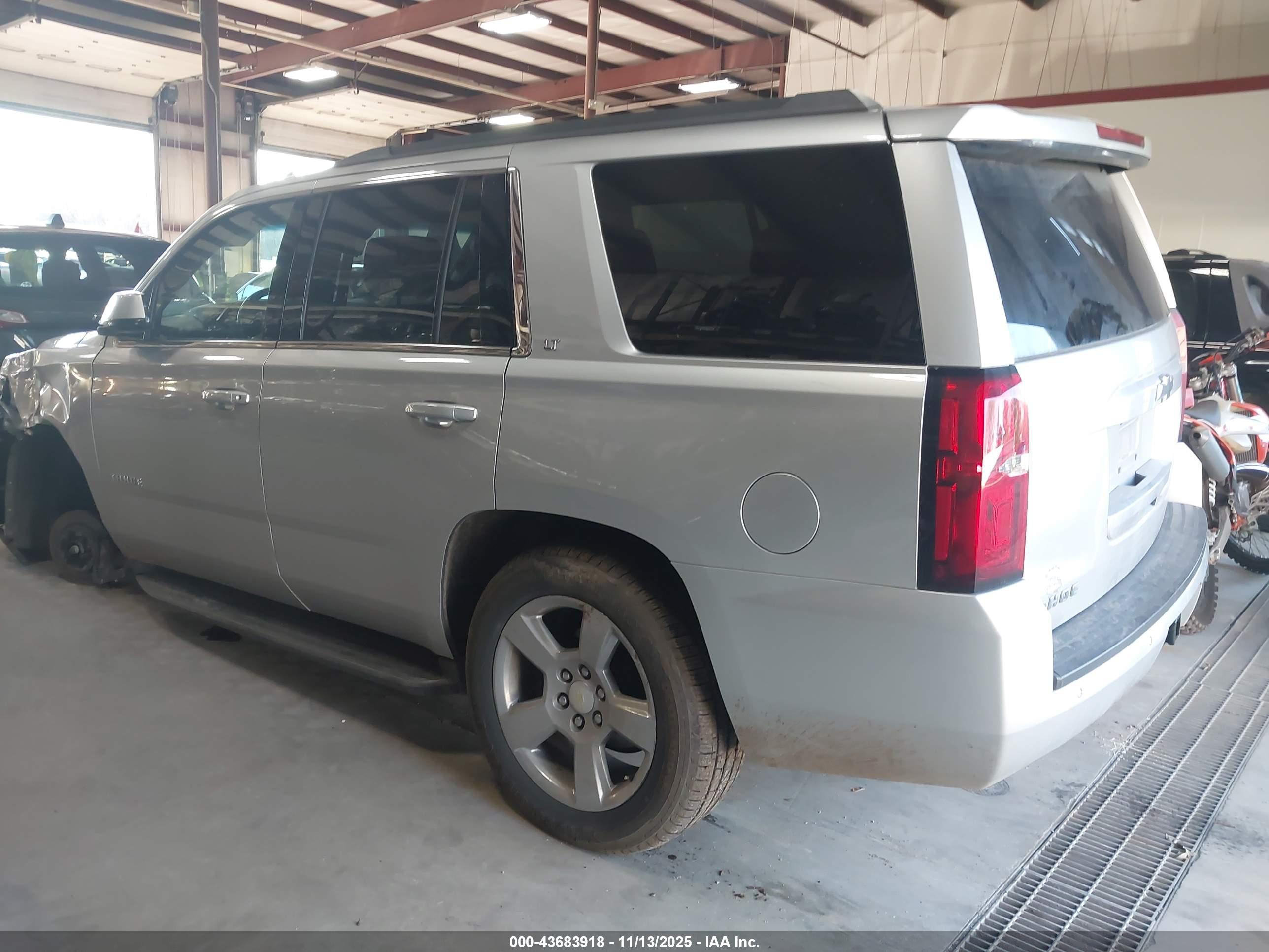 CHEVROLET TAHOE image 3