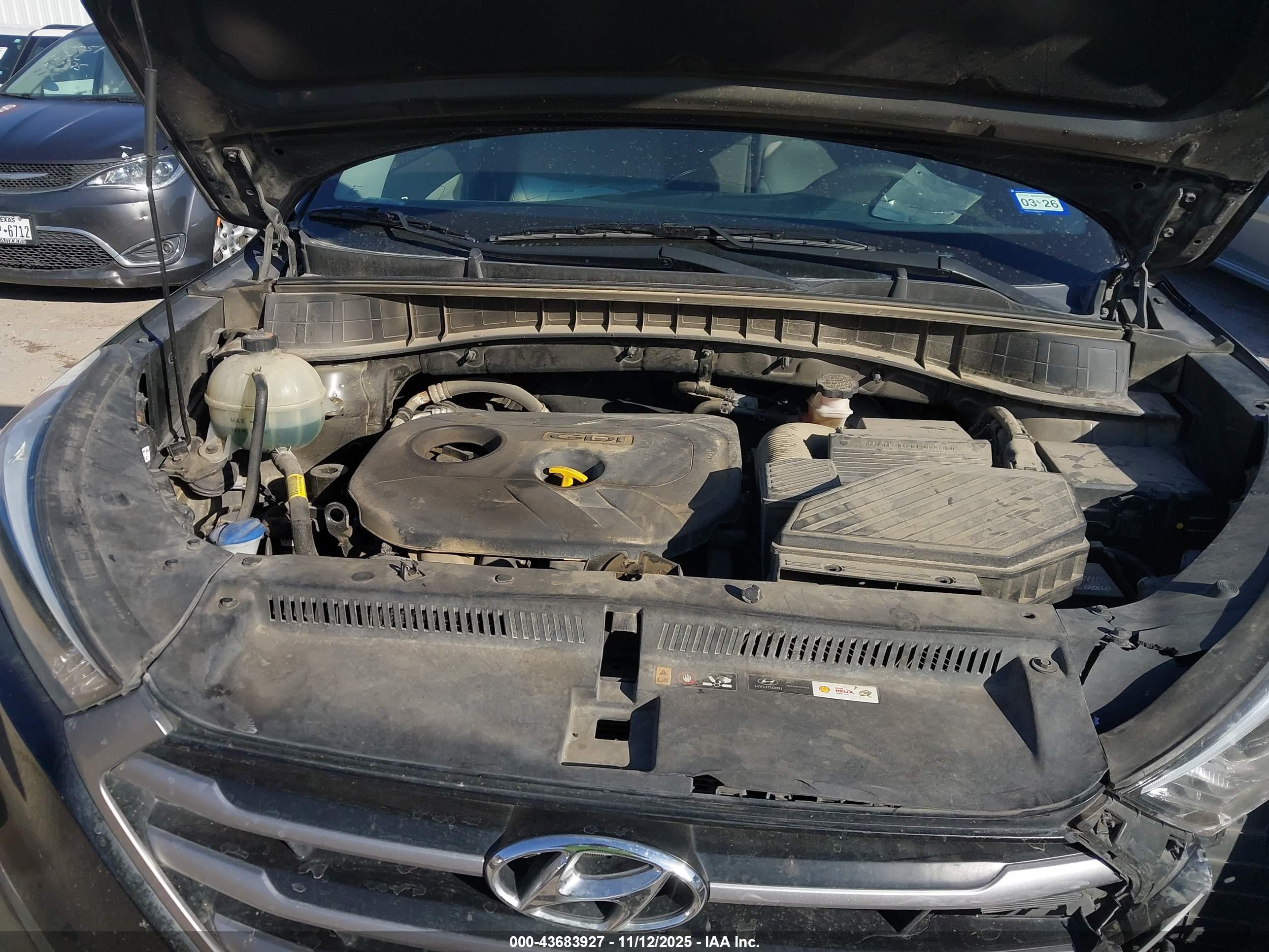 HYUNDAI TUCSON image 10