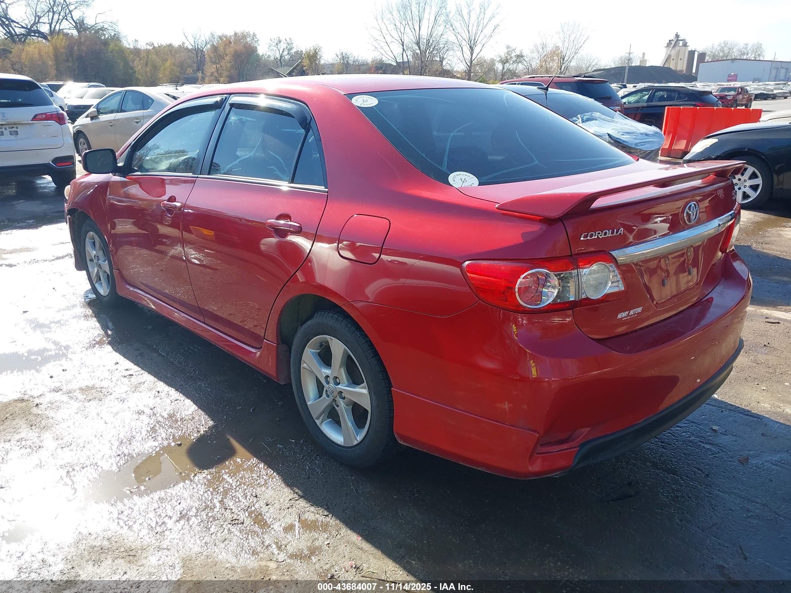 TOYOTA COROLLA image 3