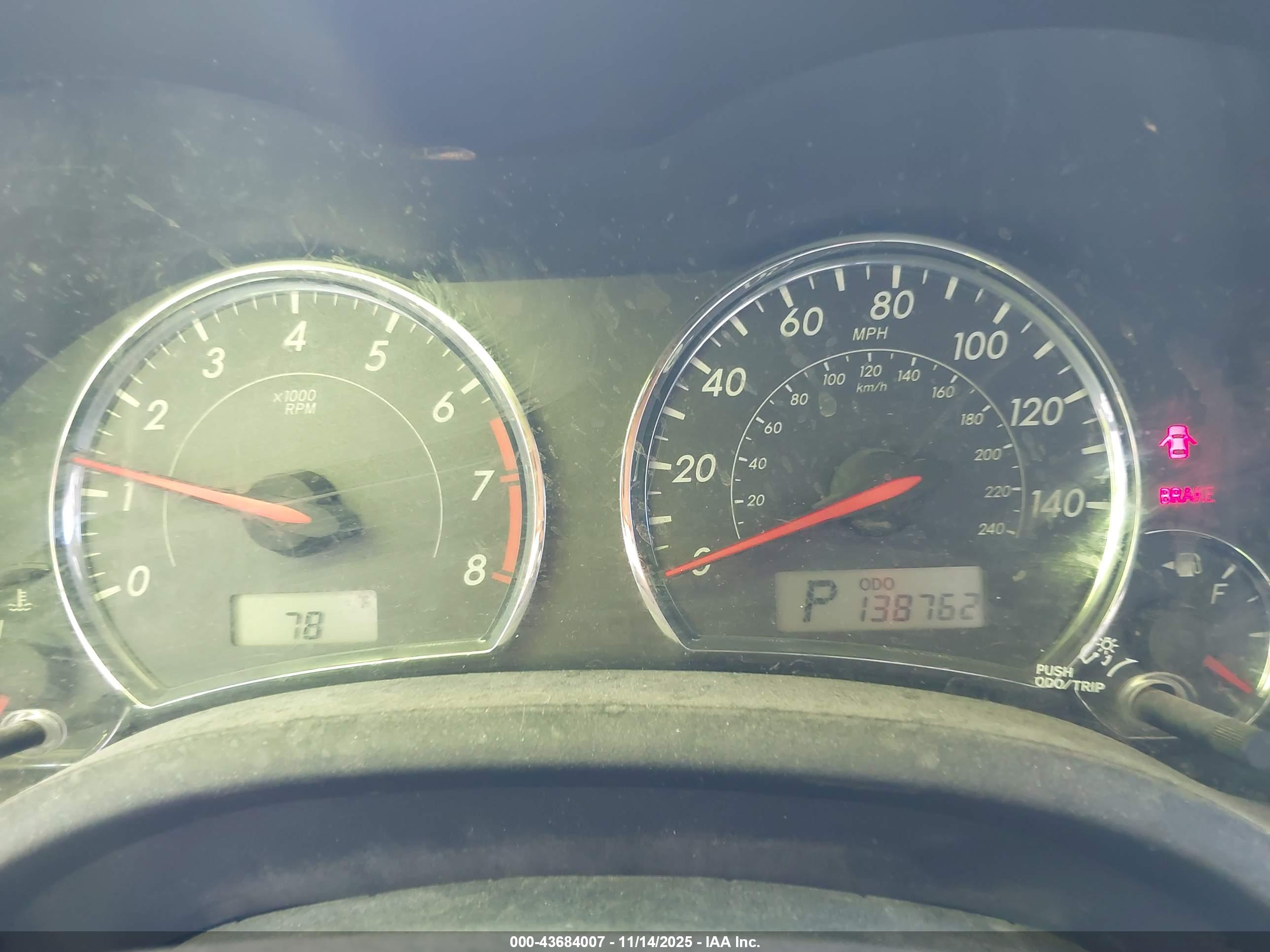 TOYOTA COROLLA image 7