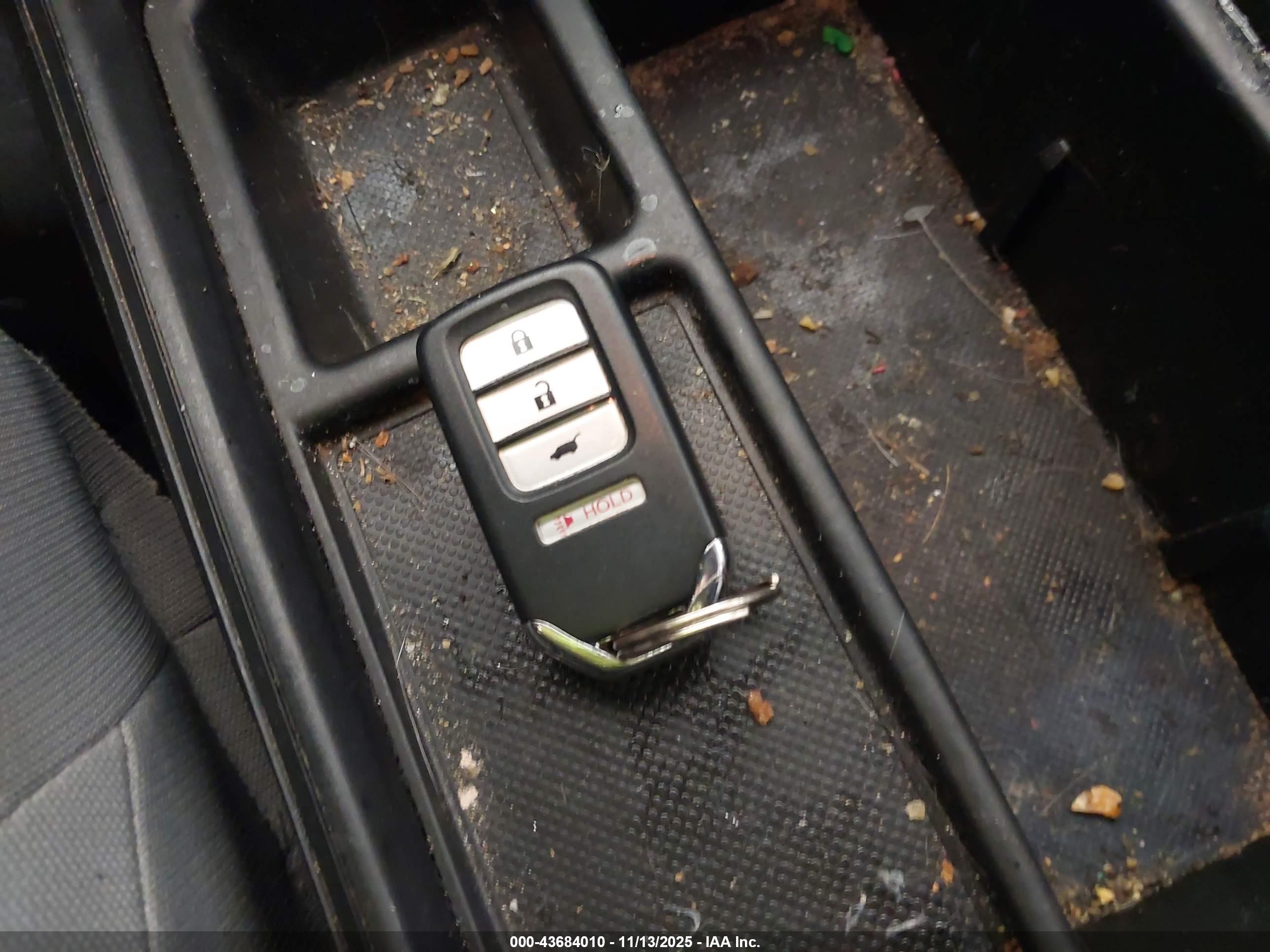 HONDA CR-V image 11