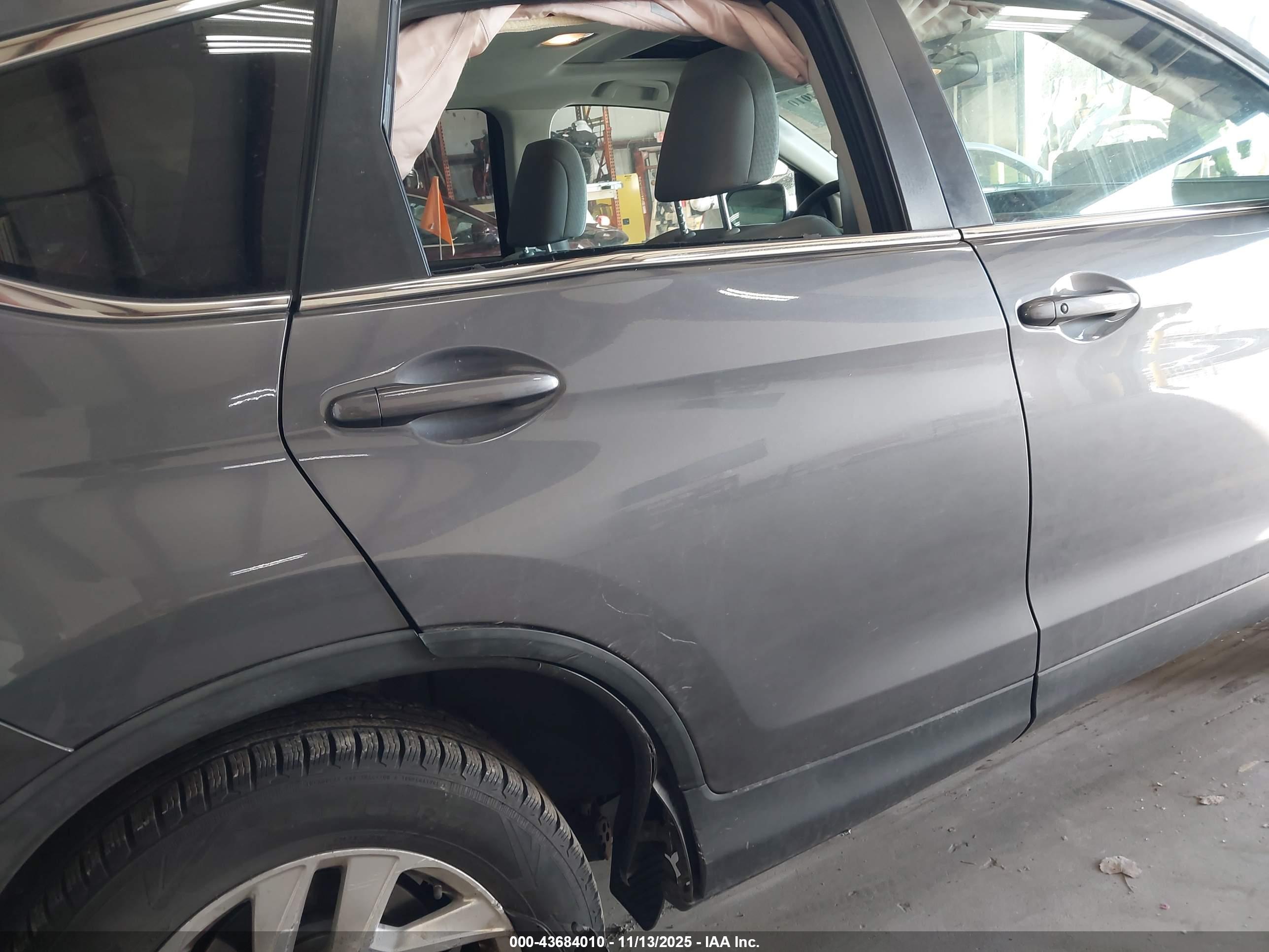 HONDA CR-V image 6