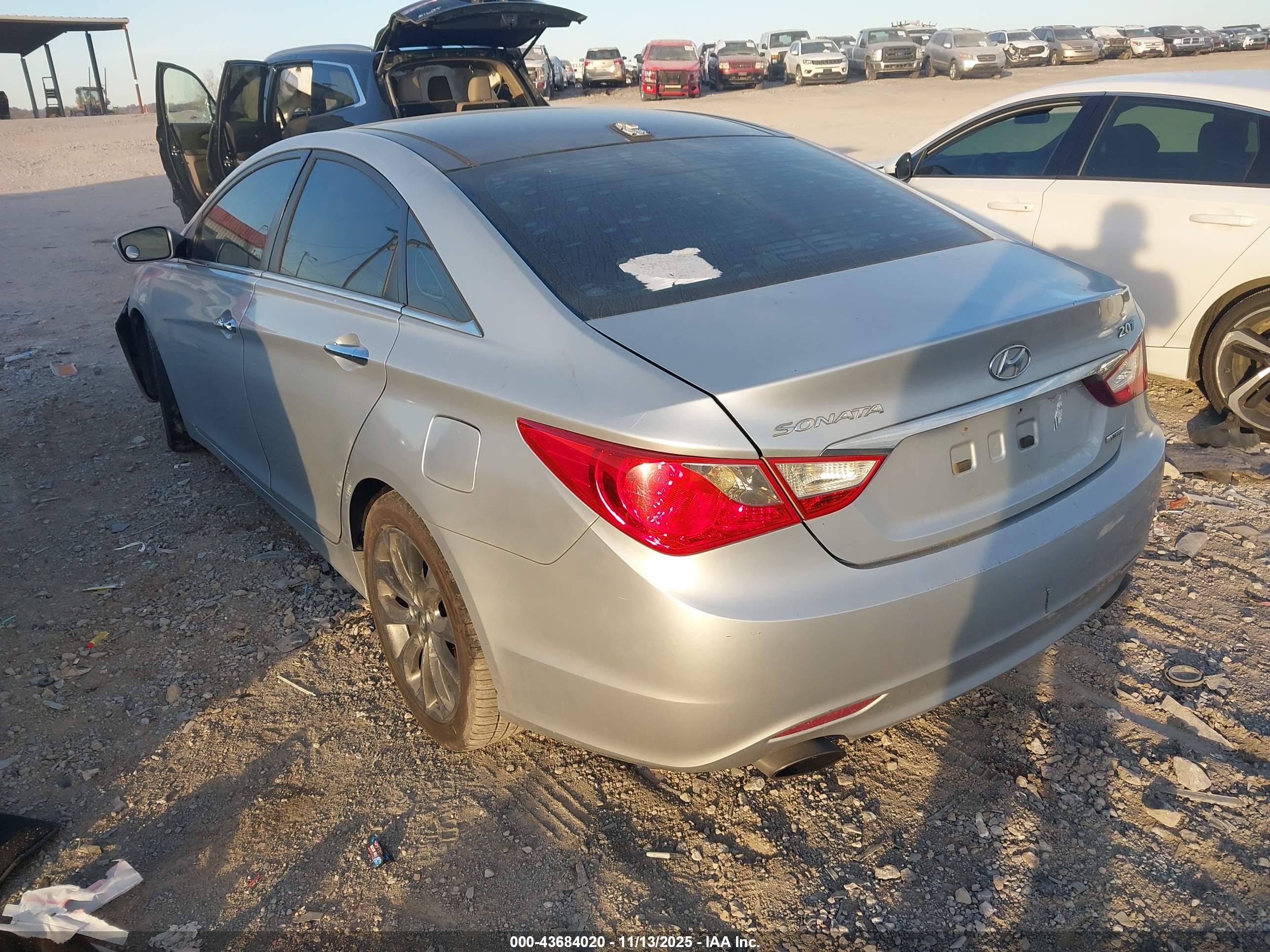 HYUNDAI SONATA image 3