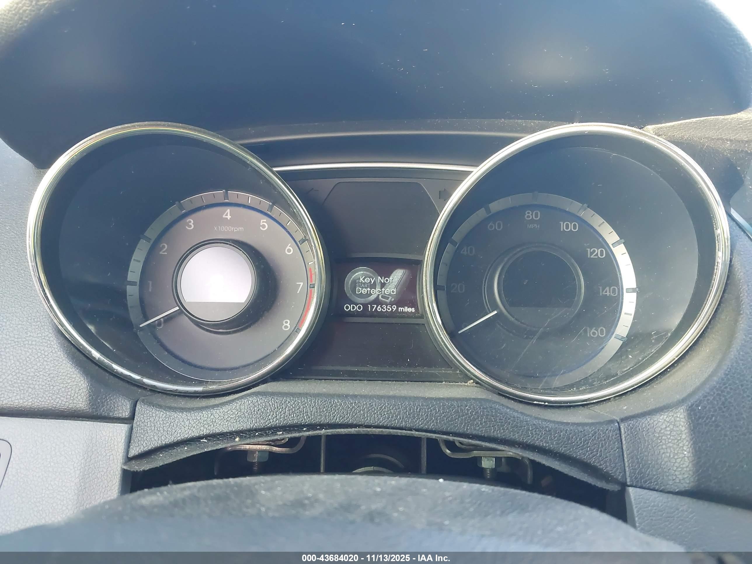 HYUNDAI SONATA image 7
